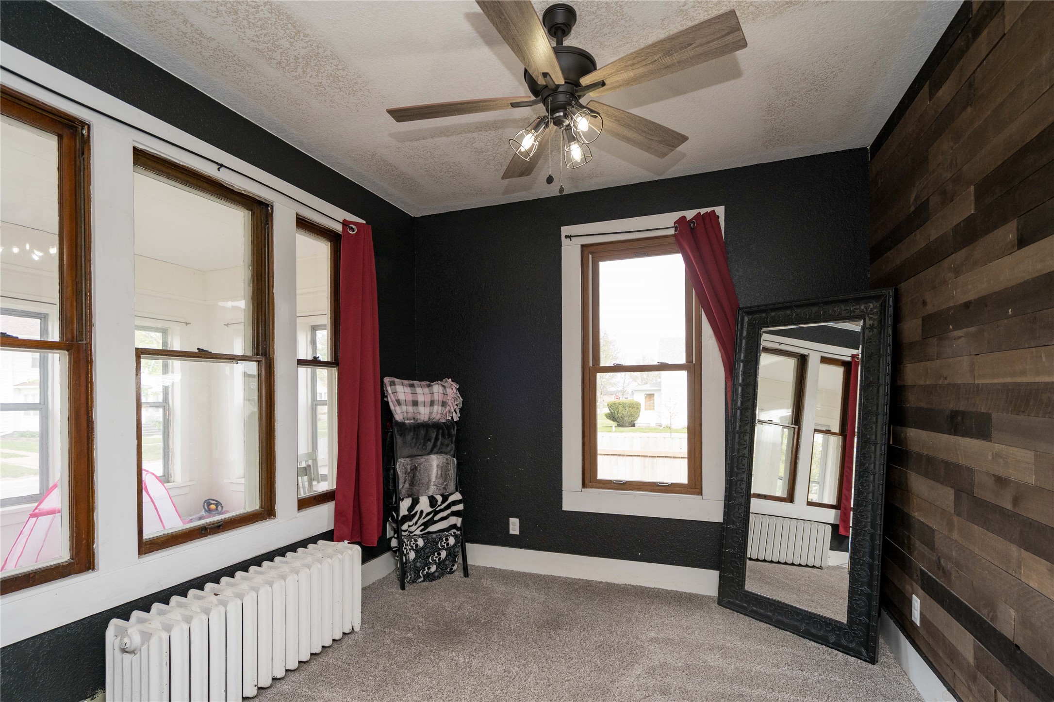 304 Se Jackson Street Property Photo 9