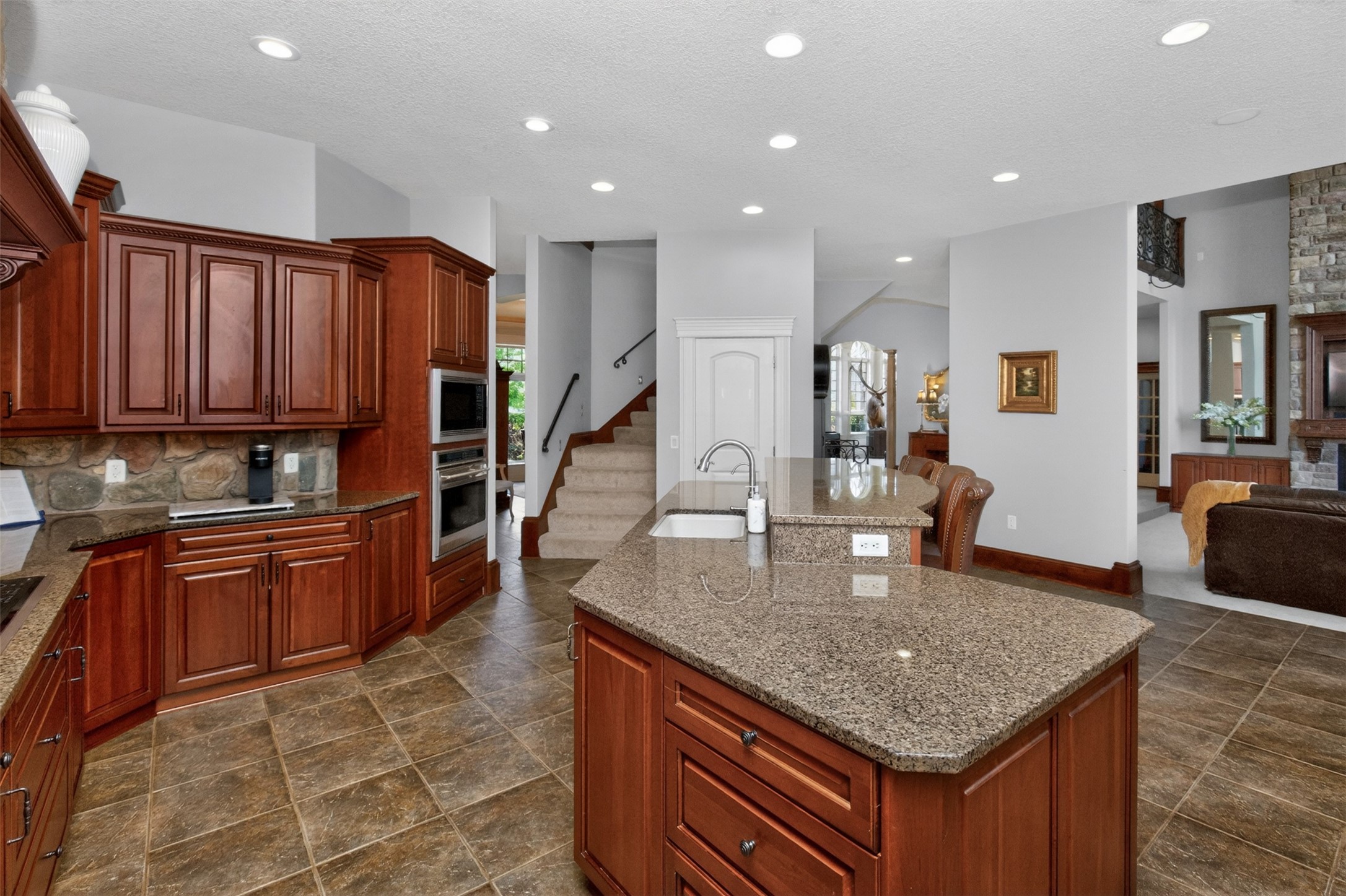 2817 Ne Seneca Drive Property Photo 10