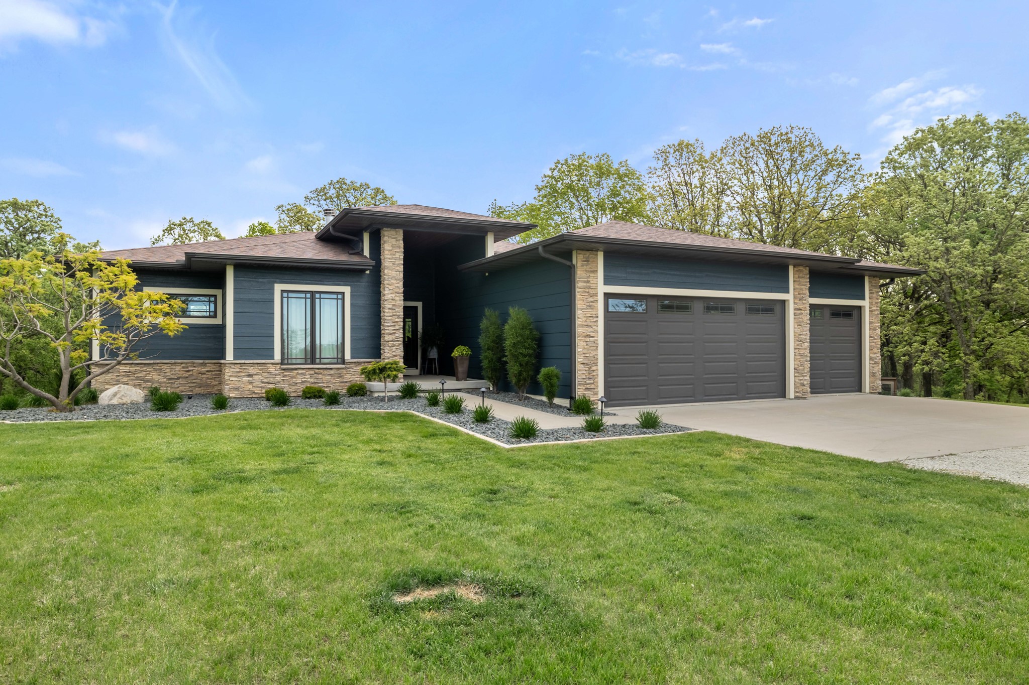 2939 Peru Road Property Photo 1