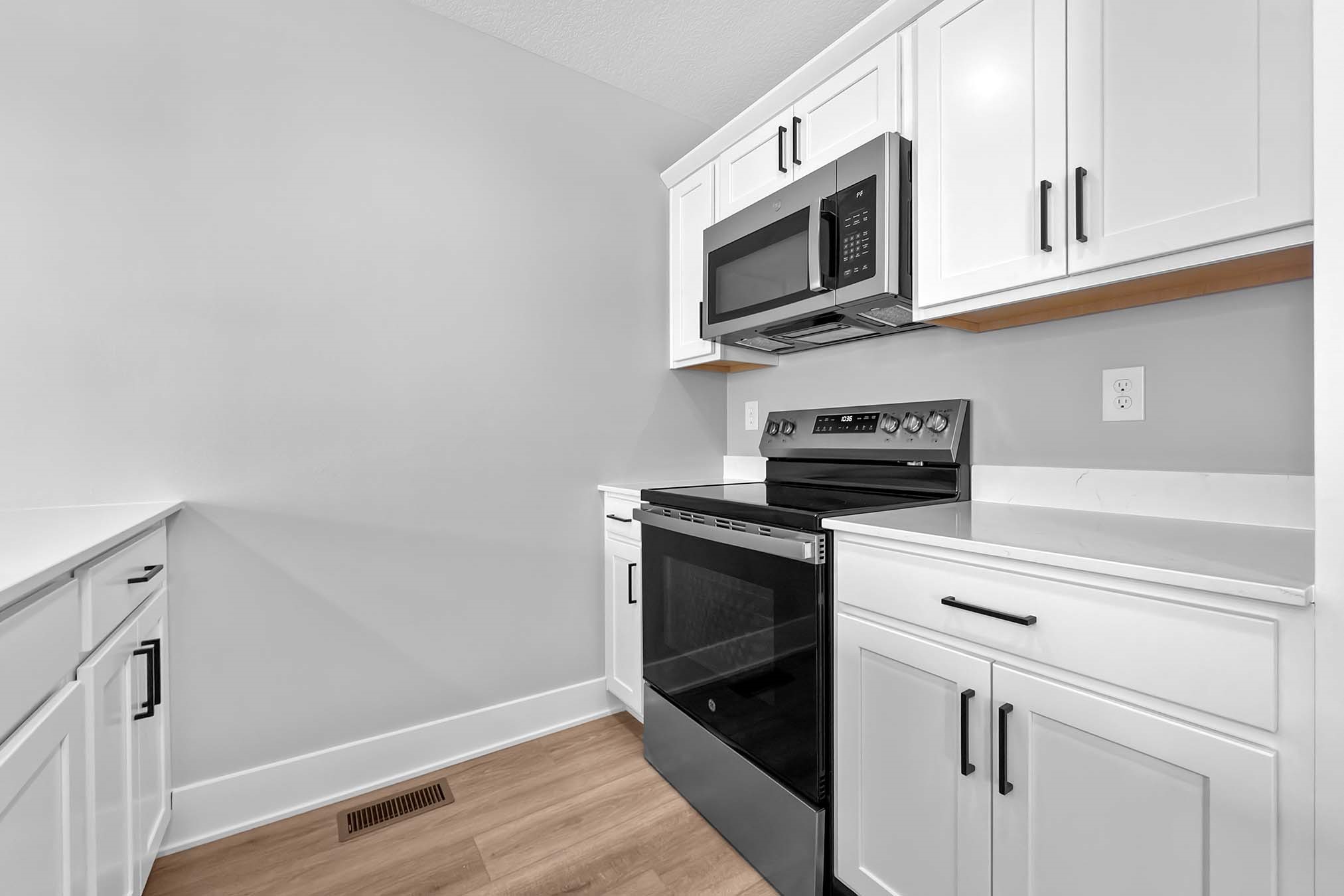 1005 Willow Drive Property Photo 14