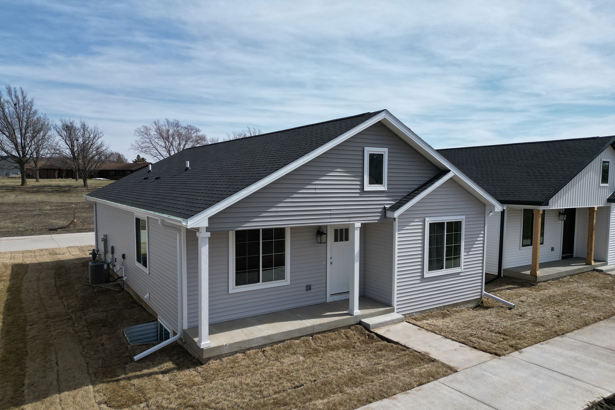1003 Willow Drive Property Photo 1