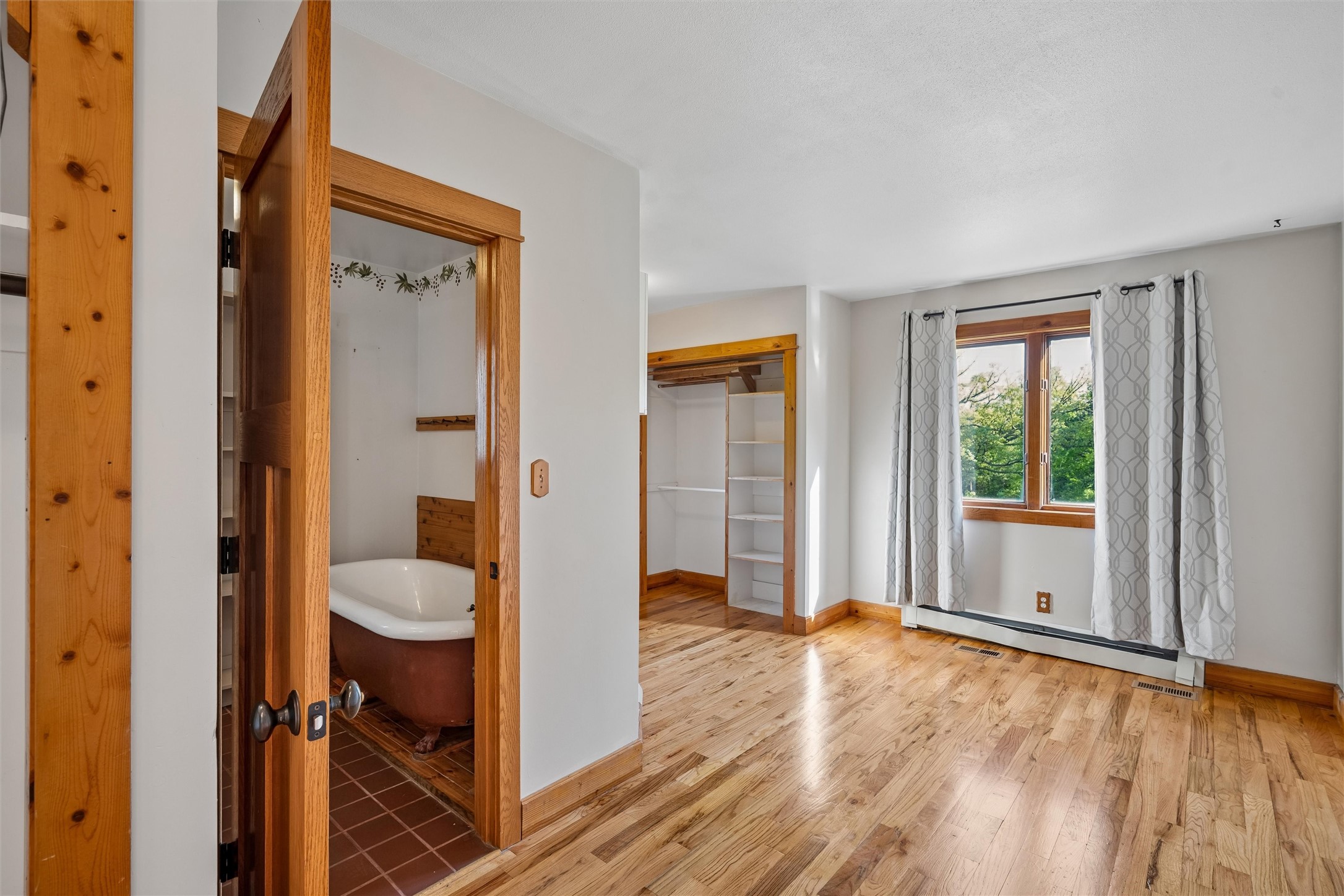 34510 Irving Court Property Photo 6