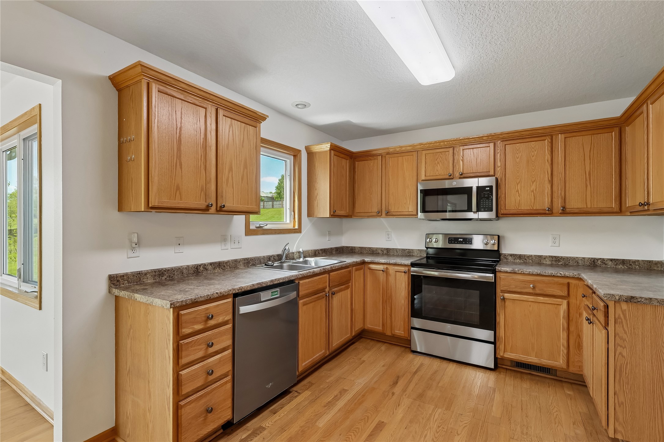 6914 Aubrey Court Property Photo 8