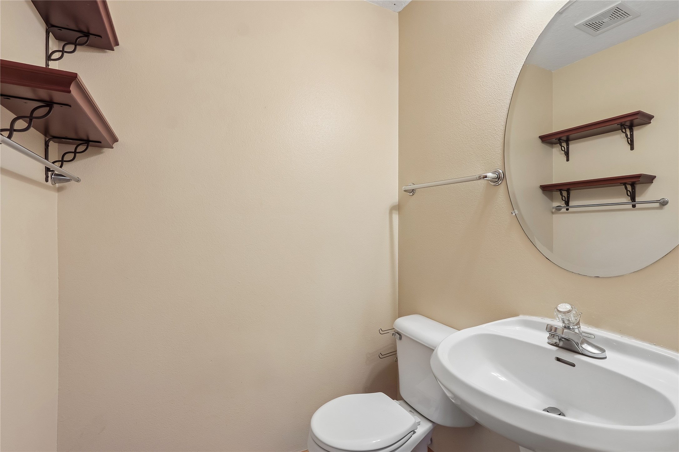 6914 Aubrey Court Property Photo 17