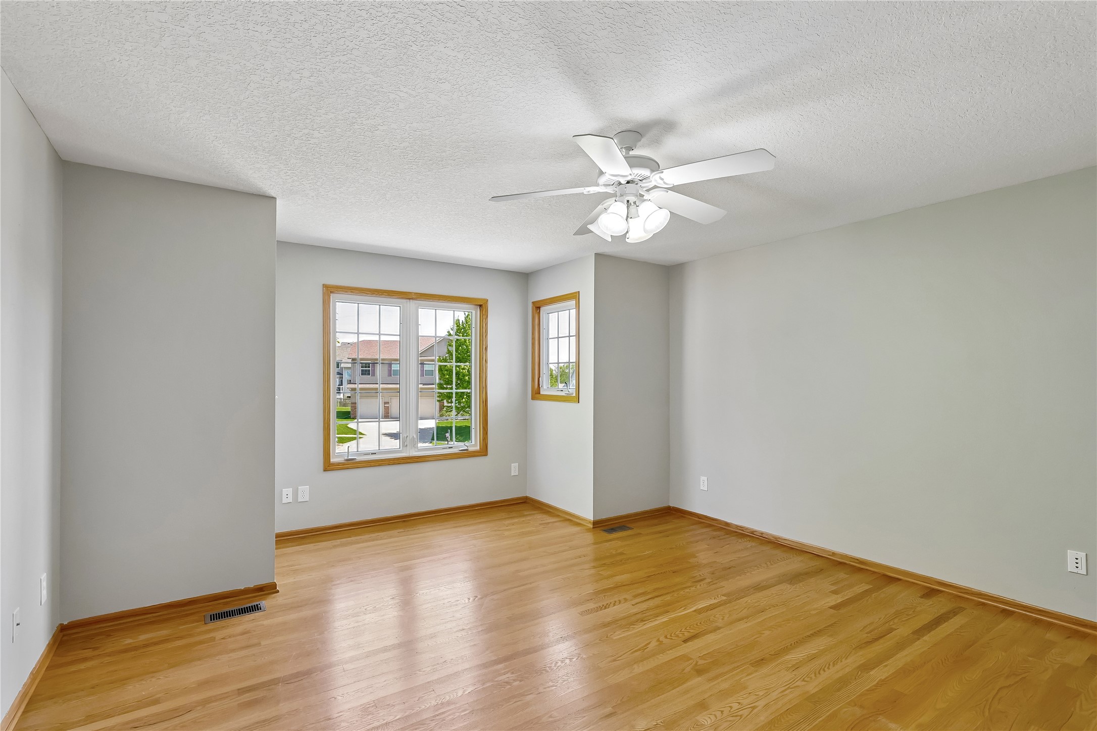 6914 Aubrey Court Property Photo 23