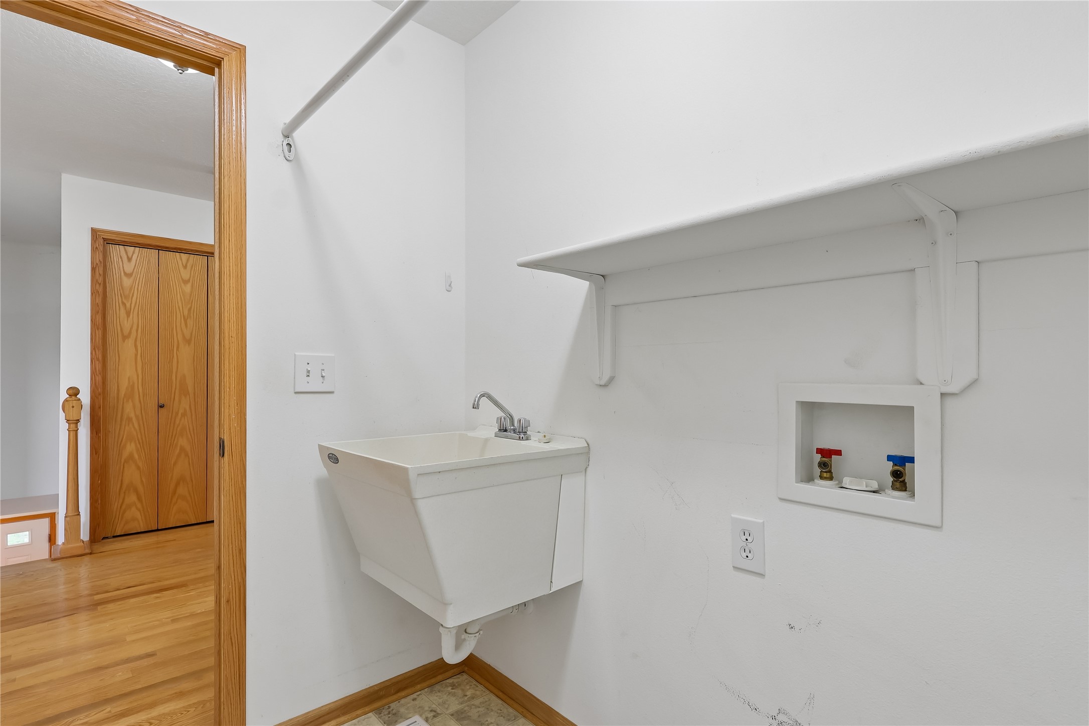 6914 Aubrey Court Property Photo 28