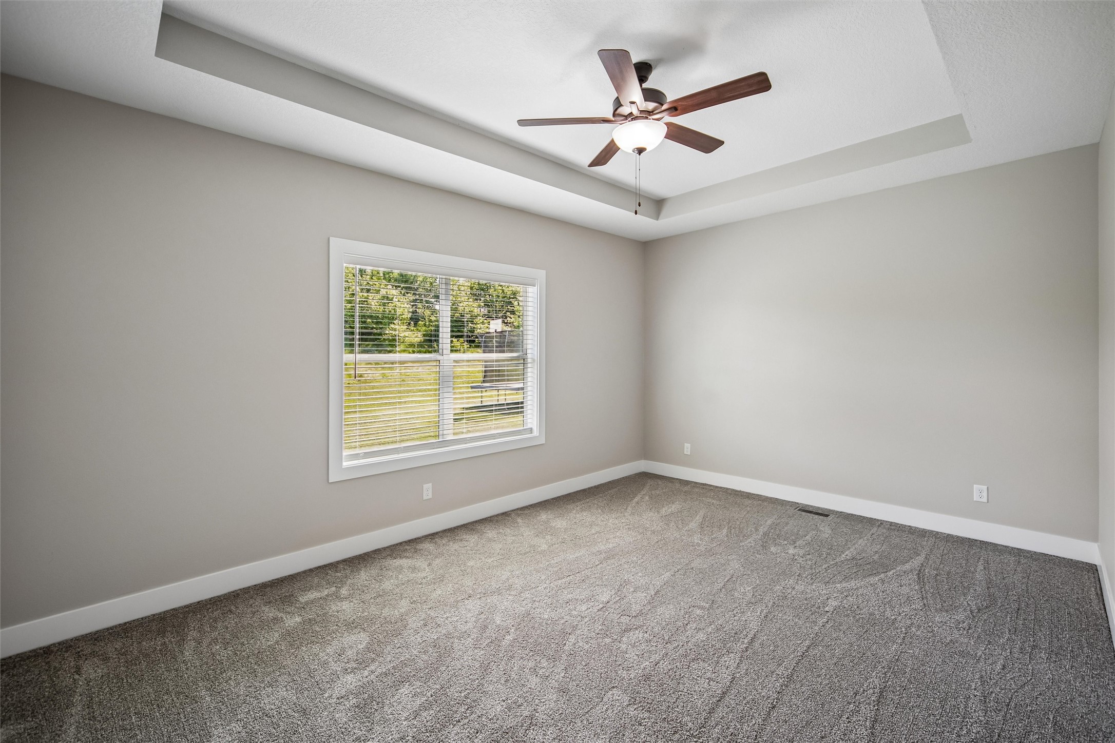 14406 Holcomb Avenue Property Photo 11