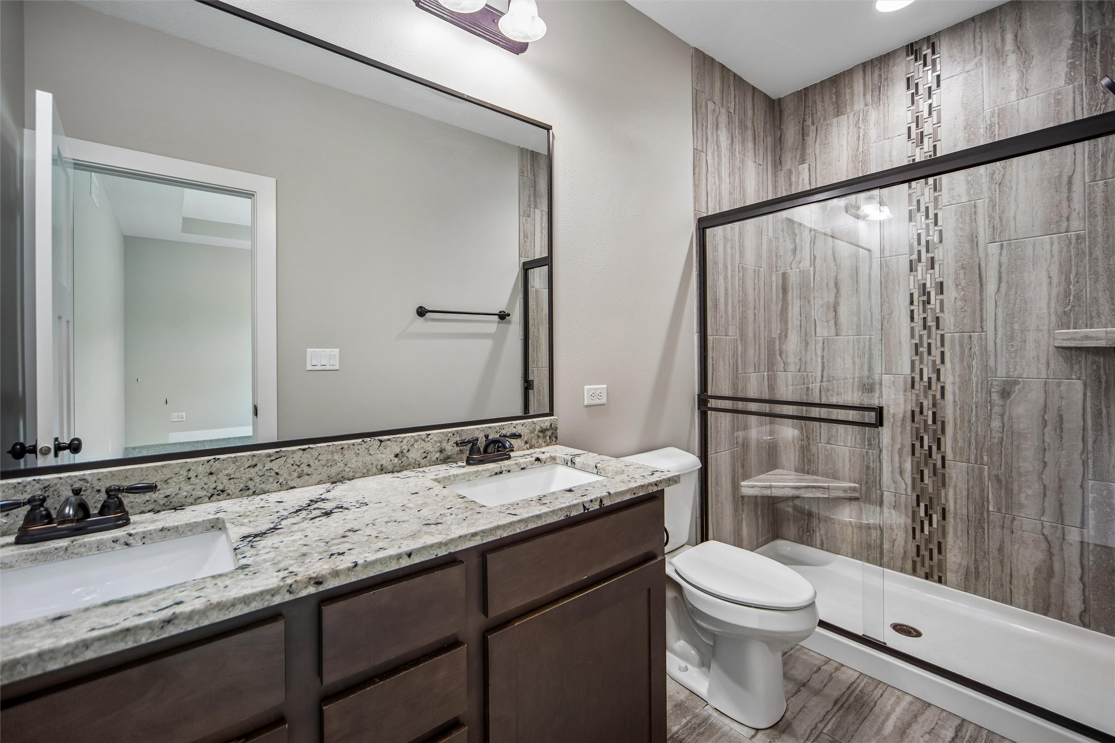 14406 Holcomb Avenue Property Photo 14