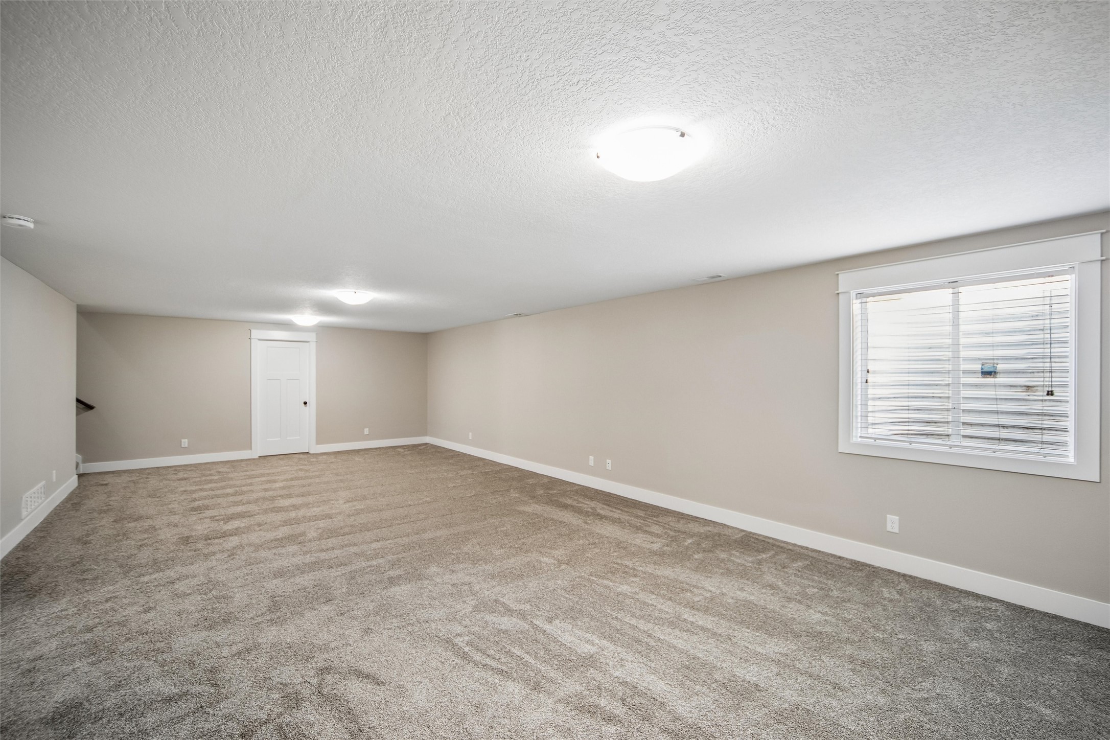 14406 Holcomb Avenue Property Photo 23