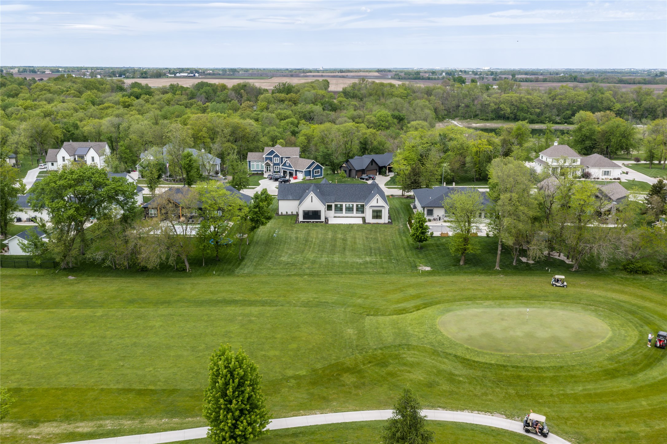 108 Iron Drive Property Photo 4