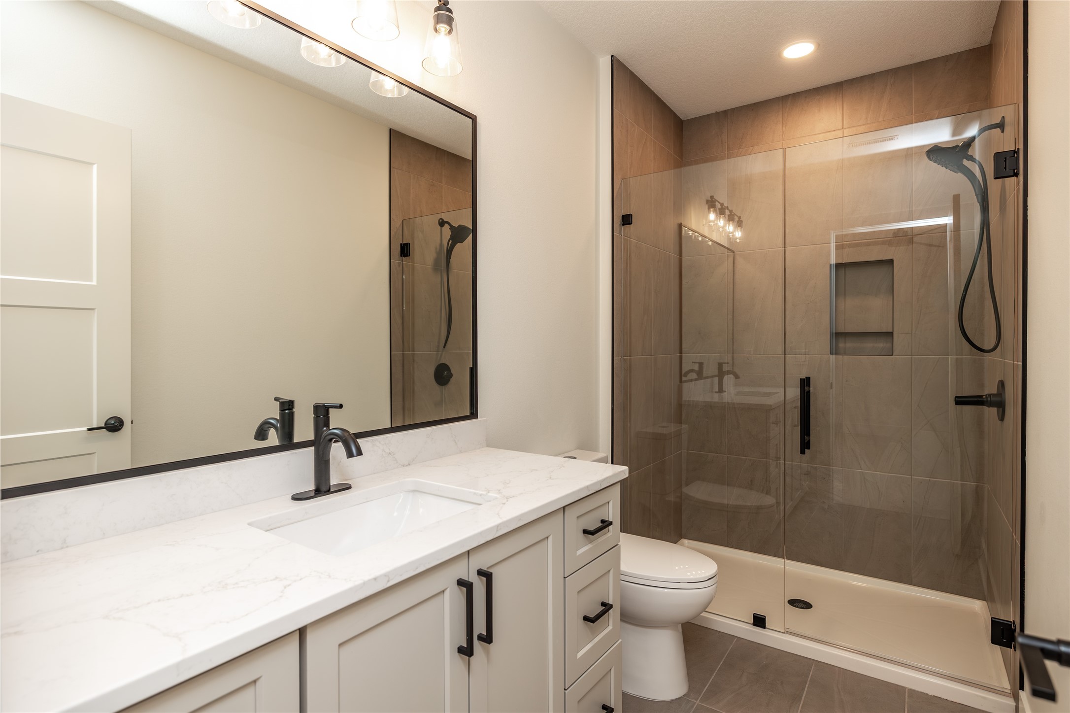 108 Iron Drive Property Photo 28