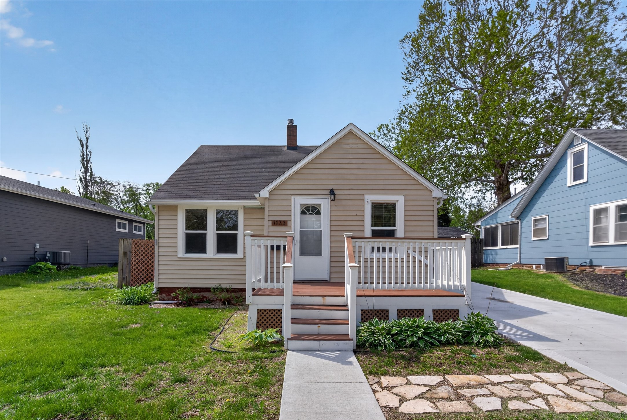 1133 Prairie Street Property Photo 1
