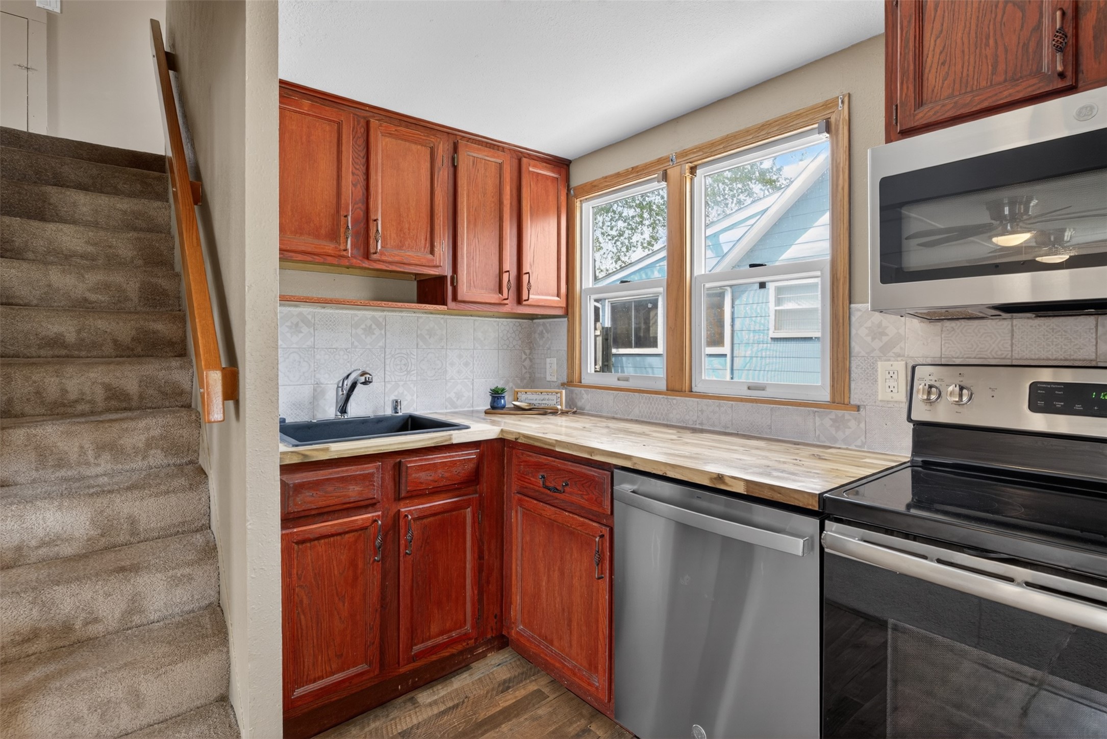 1133 Prairie Street Property Photo 5