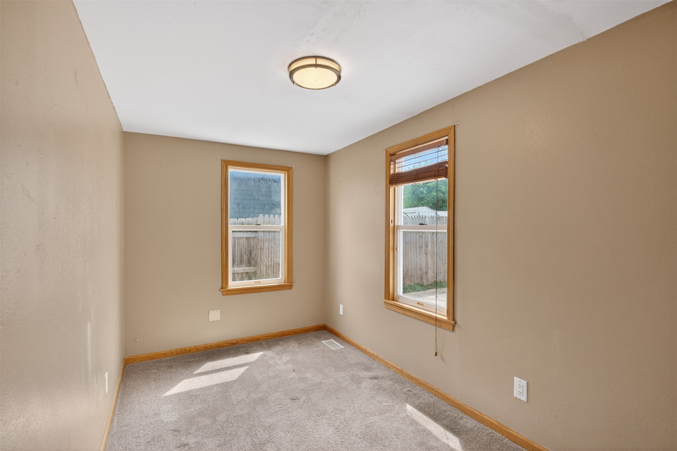 1133 Prairie Street Property Photo 10