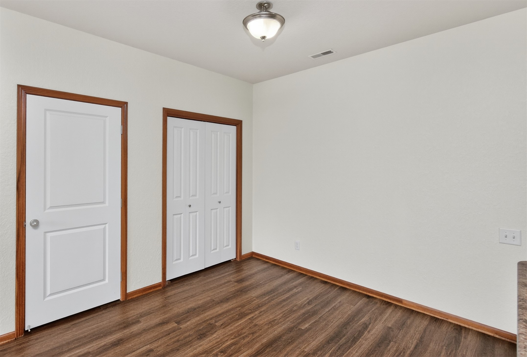 2406 Ne Oak Drive 3 Property Photo 11
