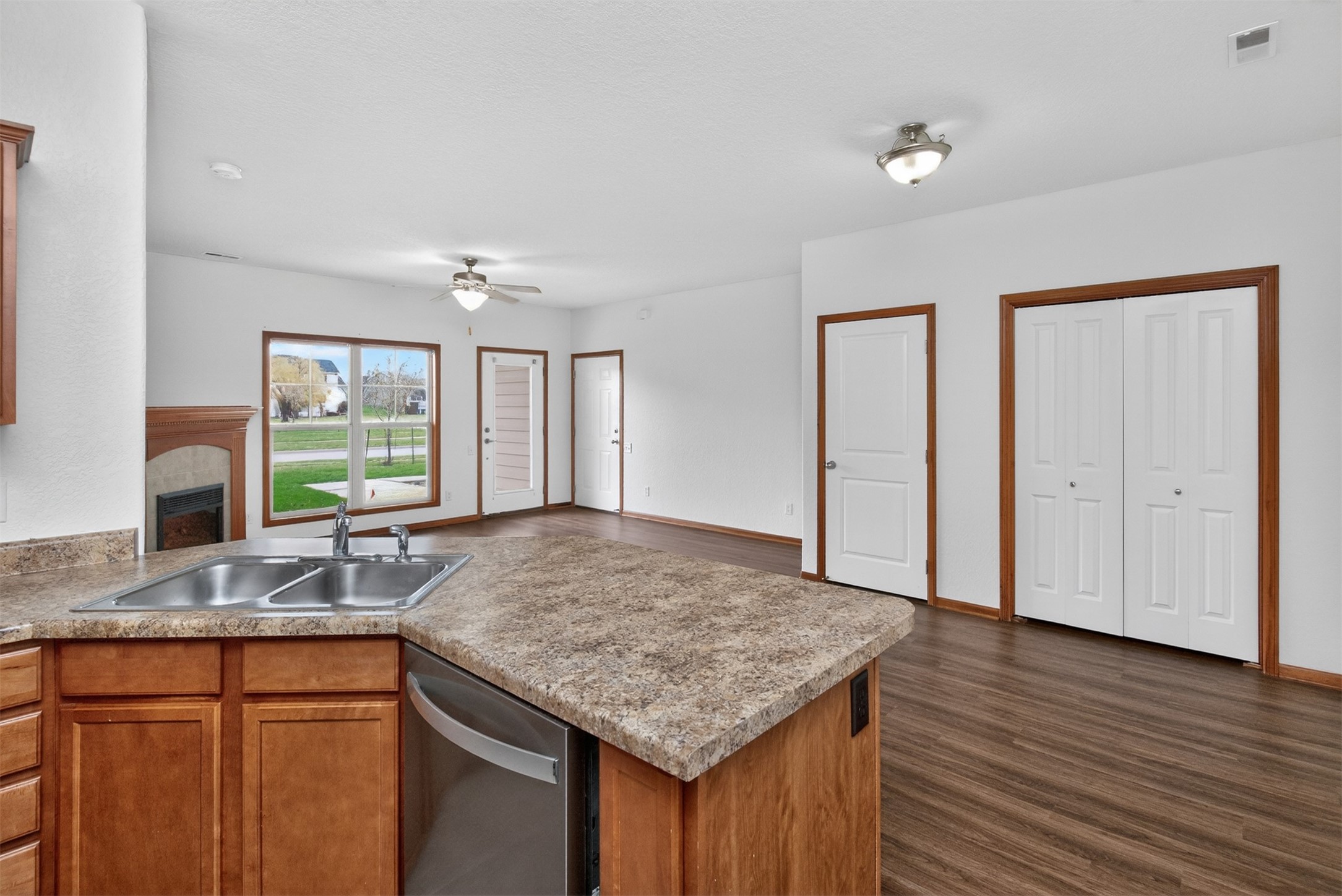 2406 Ne Oak Drive 3 Property Photo 16