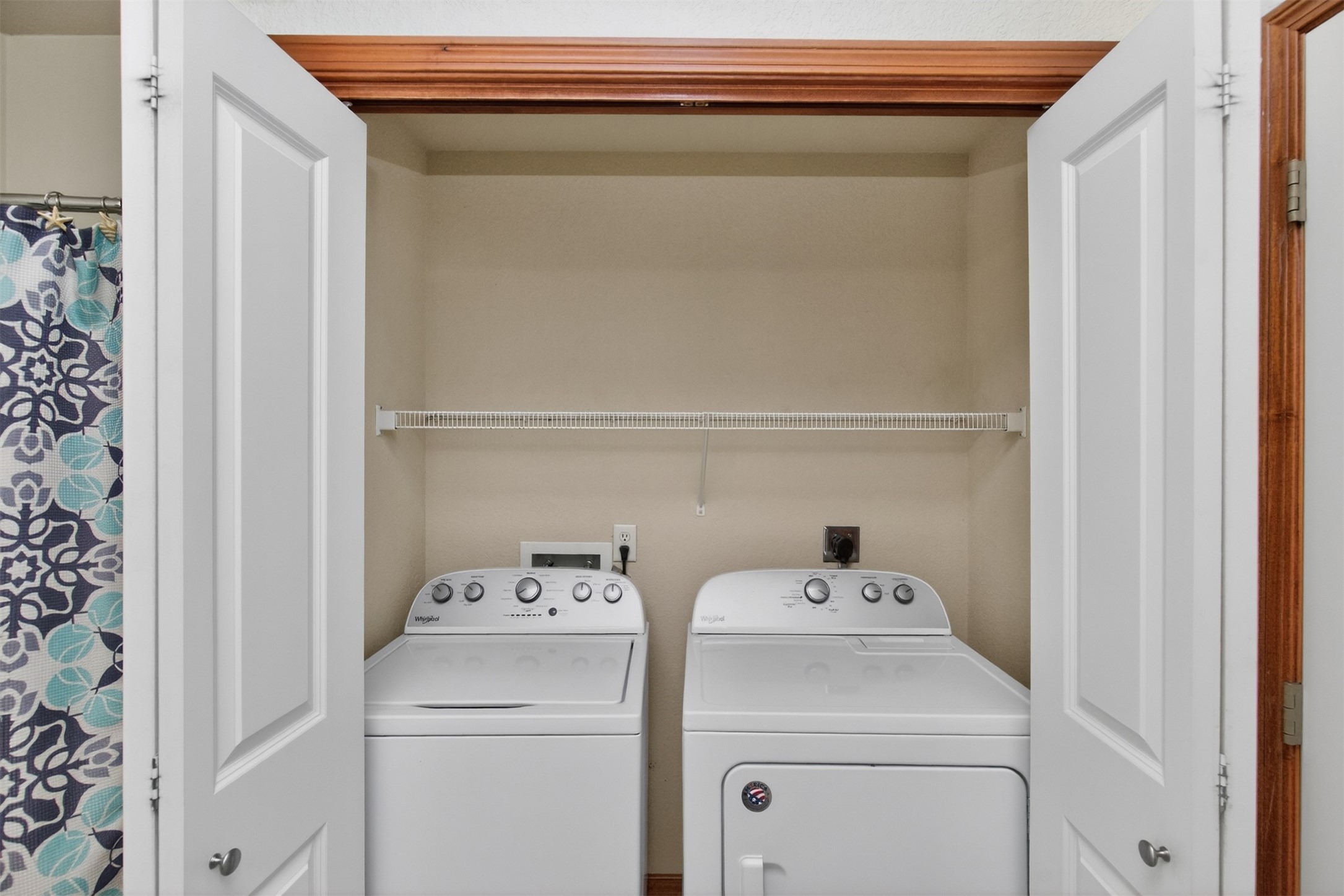 2406 Ne Oak Drive 3 Property Photo 21