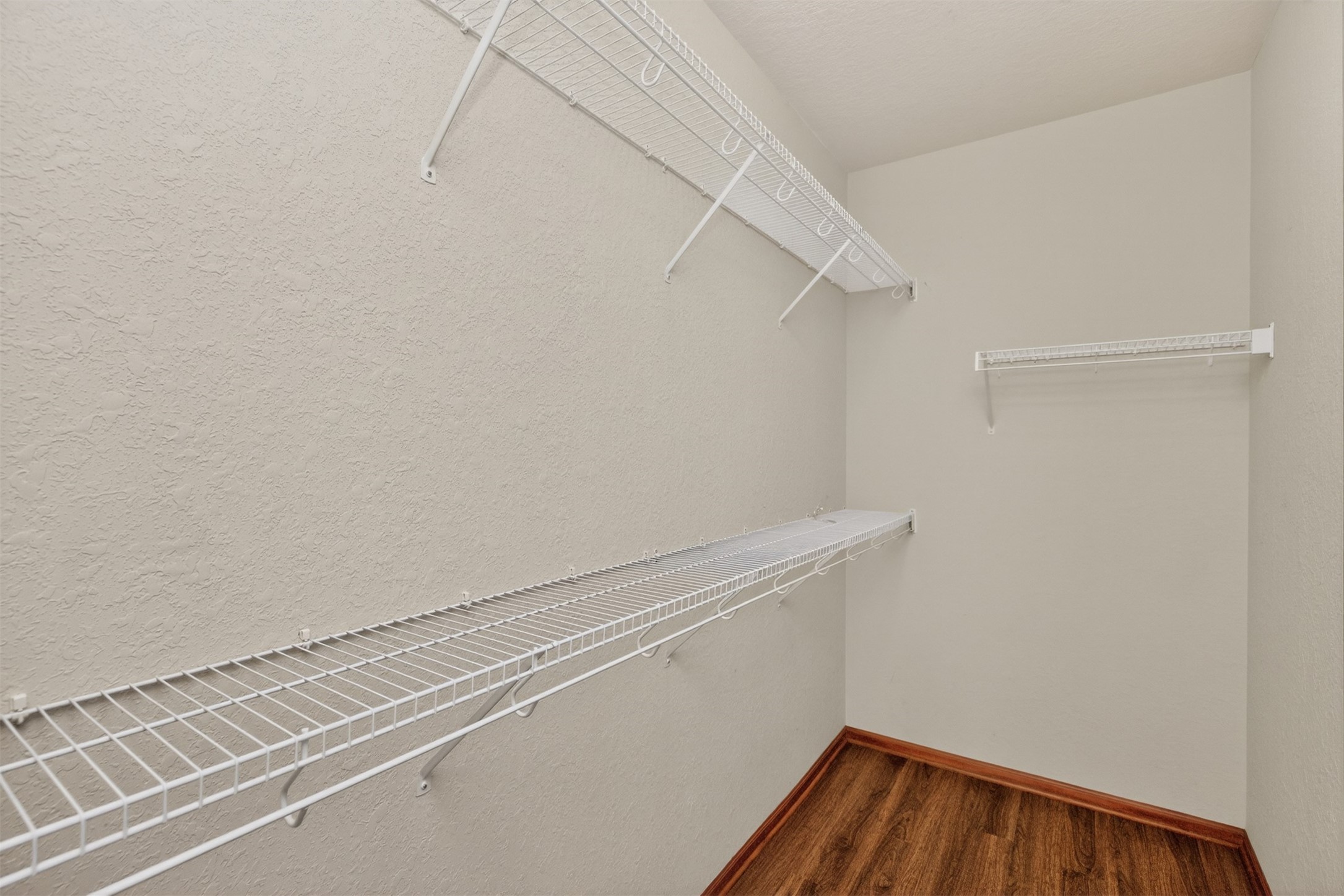 2406 Ne Oak Drive 3 Property Photo 25