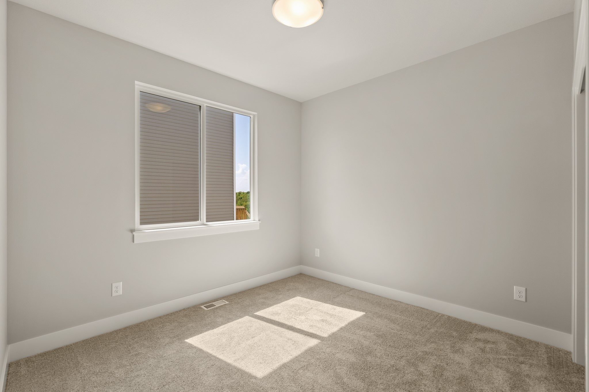 3269 Marigold Circle Property Photo 6