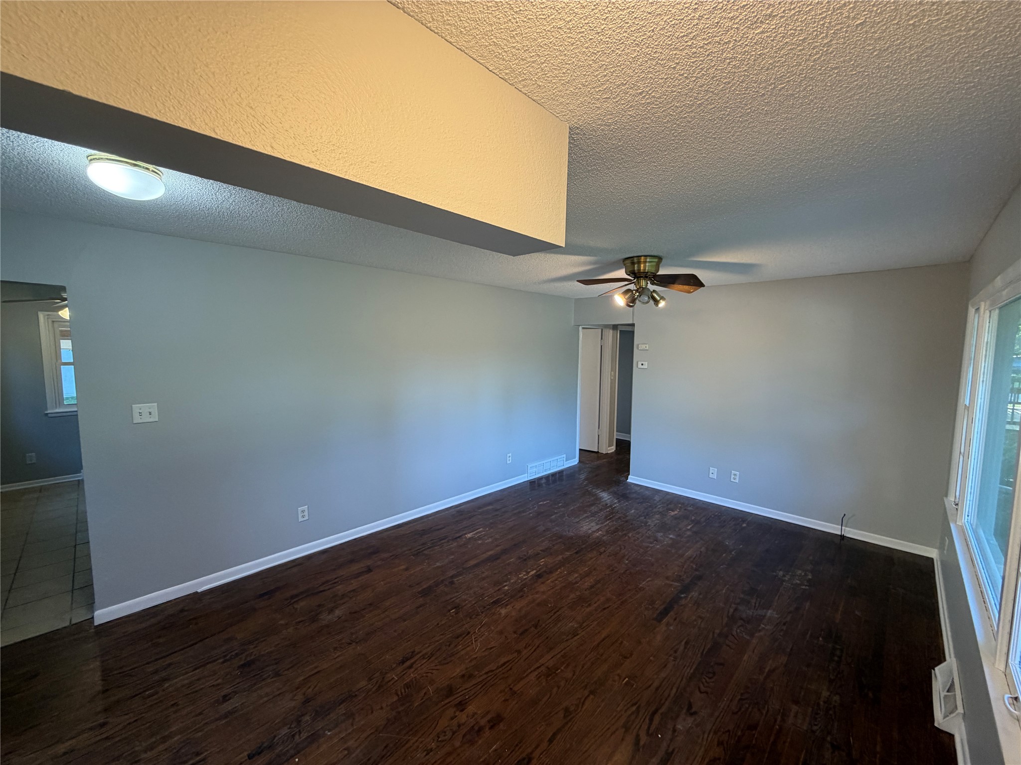 1328 Carrie Avenue Property Photo 4