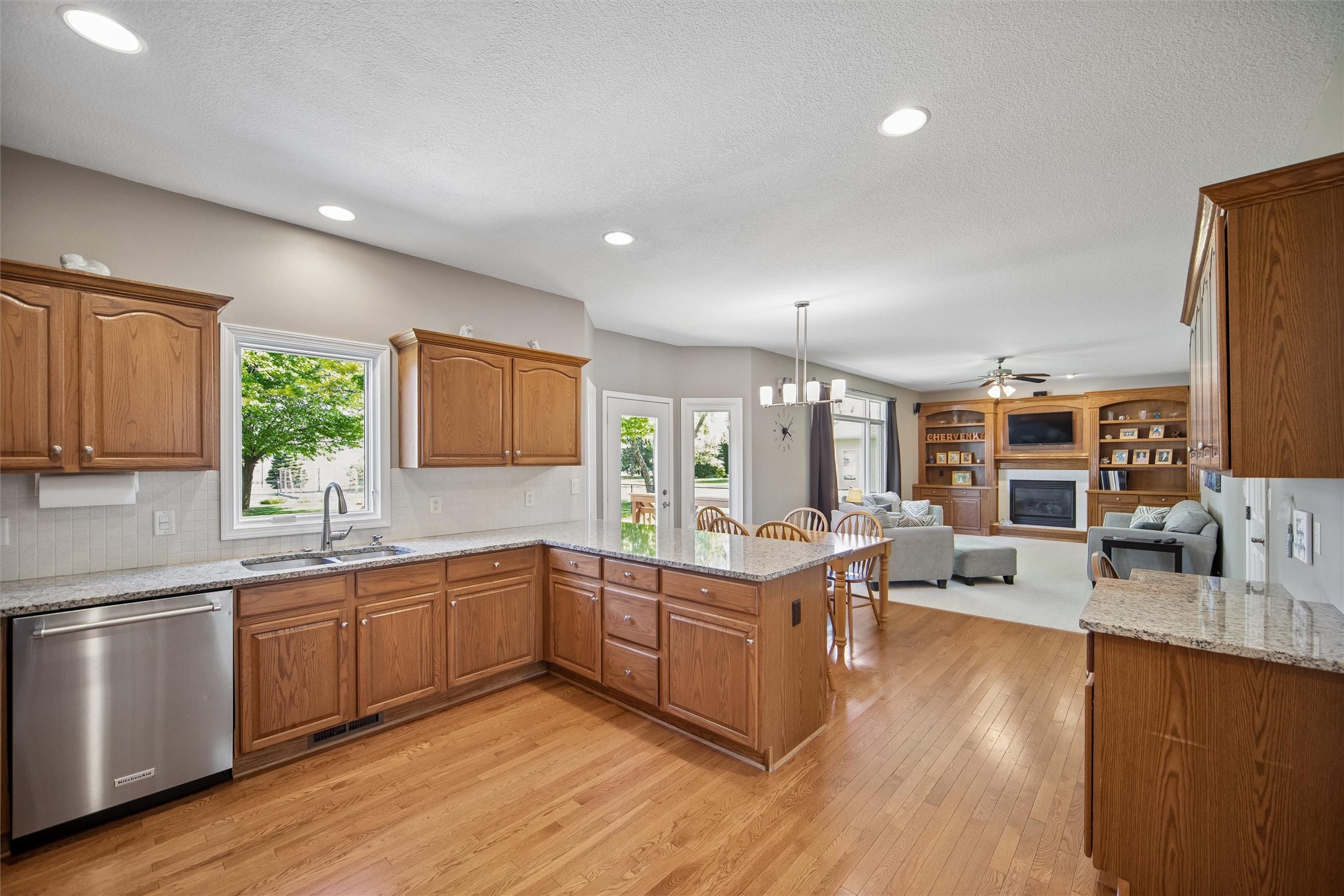 835 Se Westwoods Drive Property Photo 11