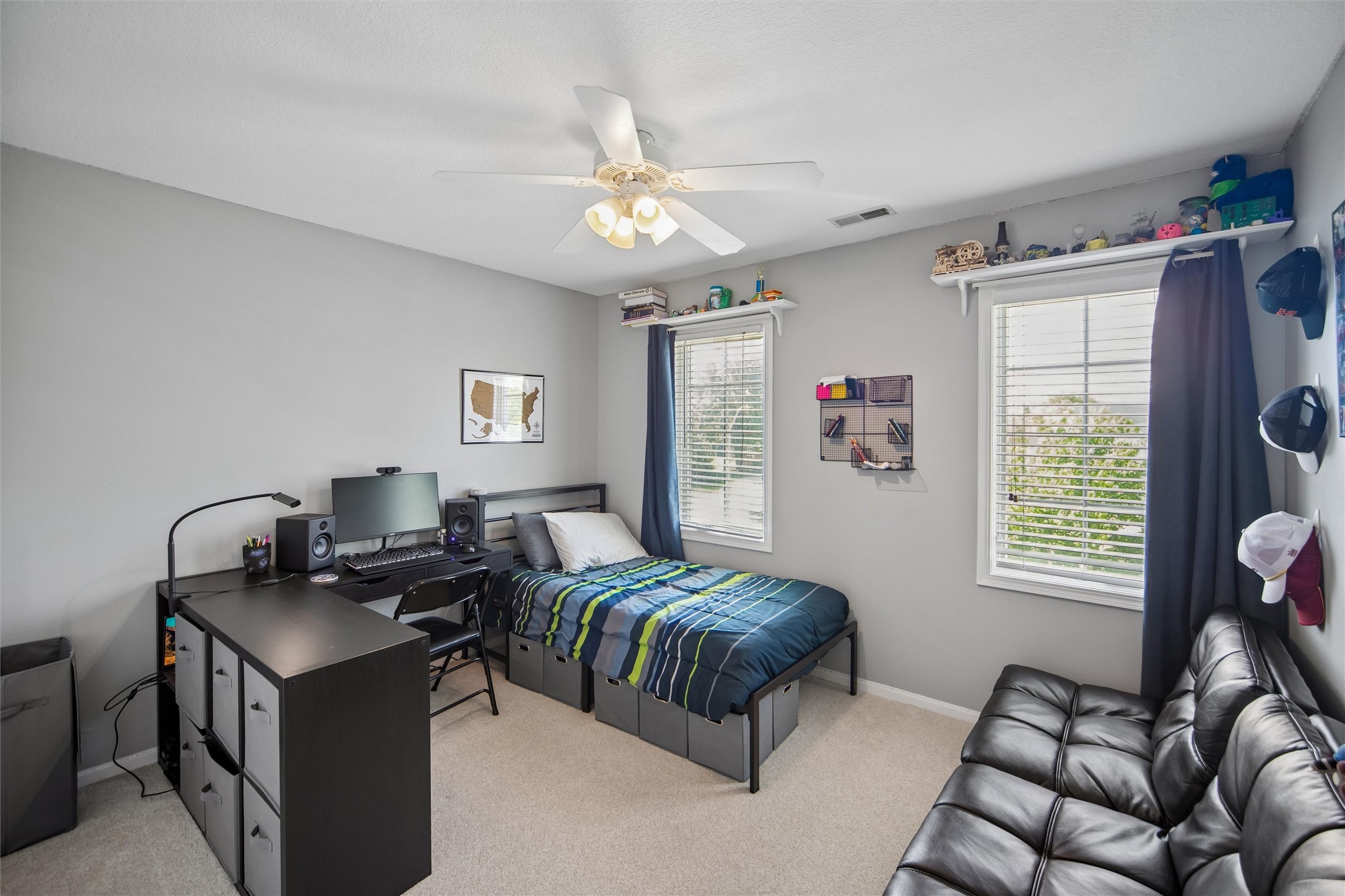 835 Se Westwoods Drive Property Photo 19