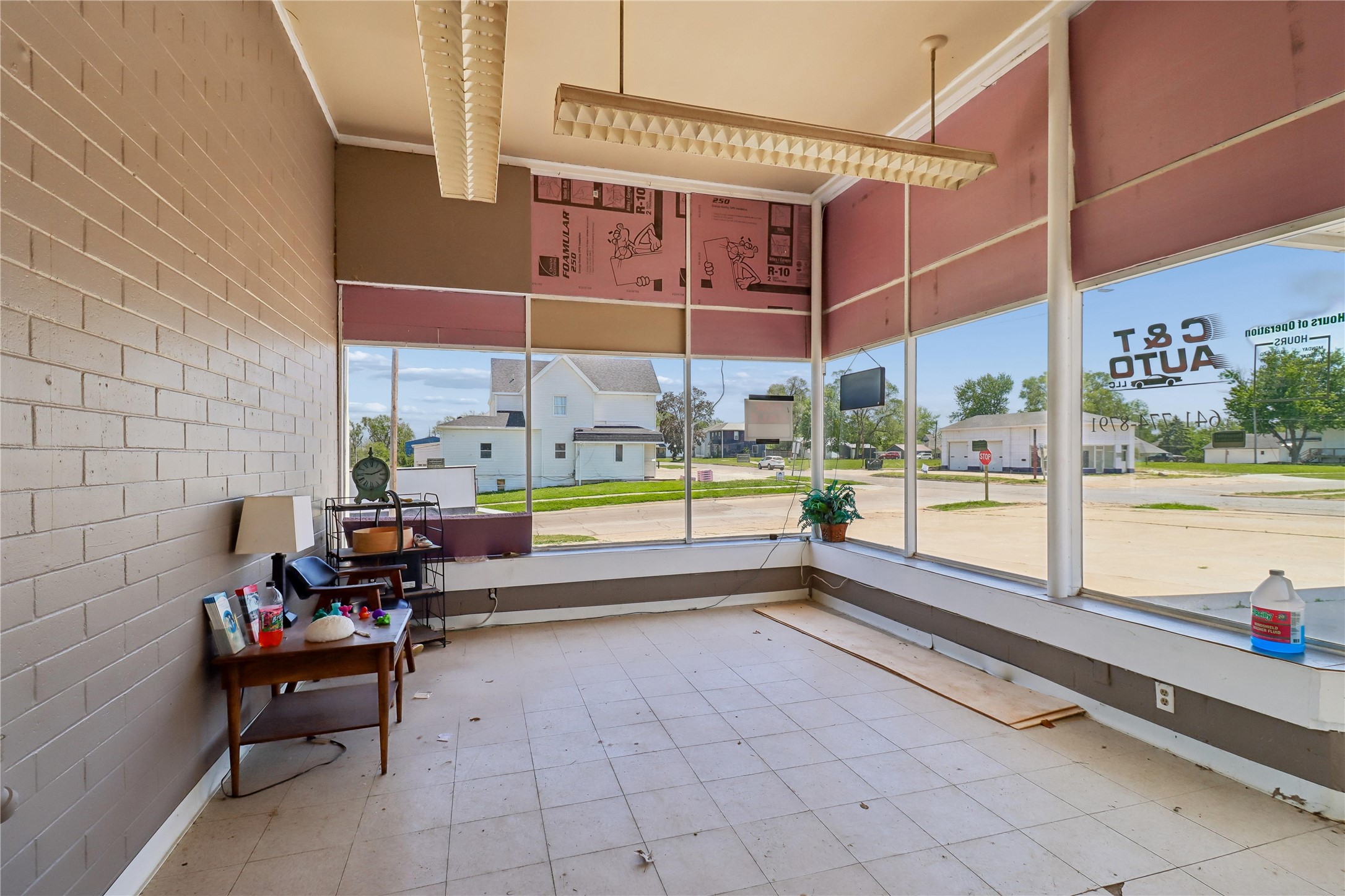 801 Court Avenue Property Photo 7