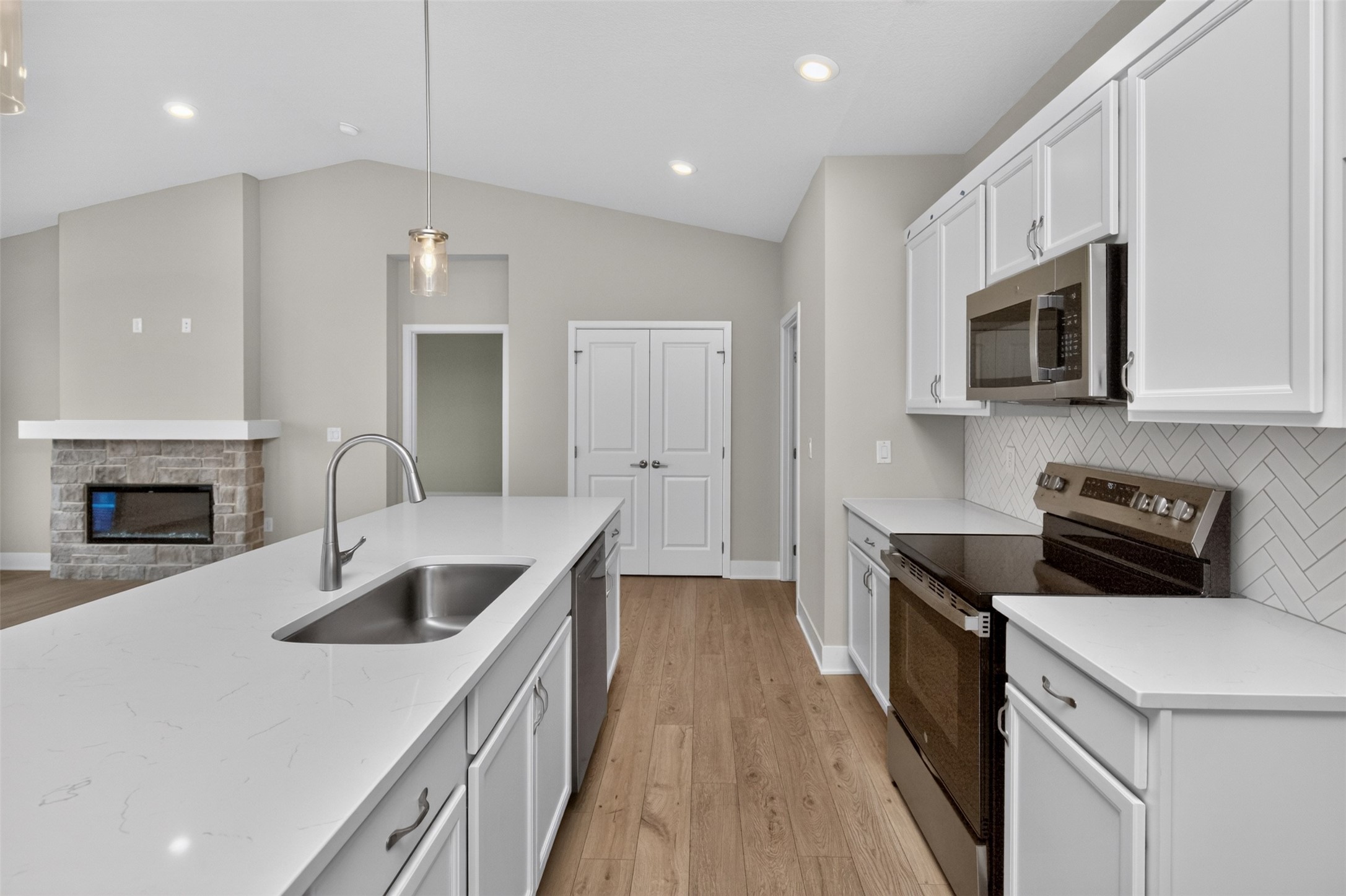 1785 Sw Sienna Court Property Photo 6