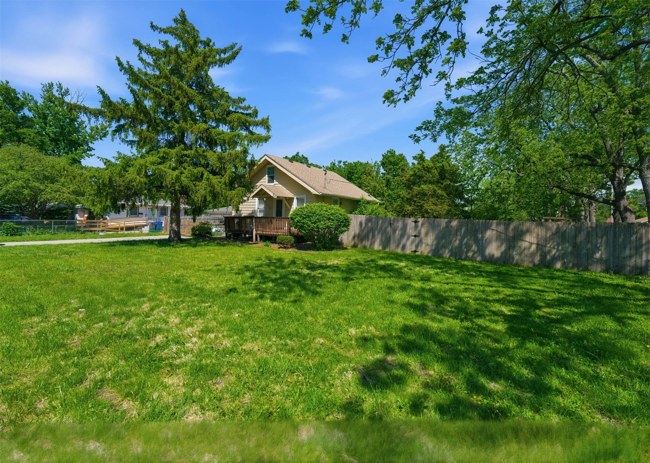3401 E 29th Street Property Photo 2
