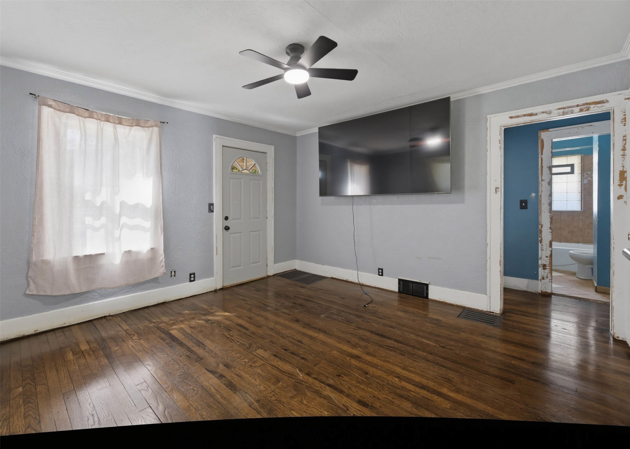3401 E 29th Street Property Photo 5