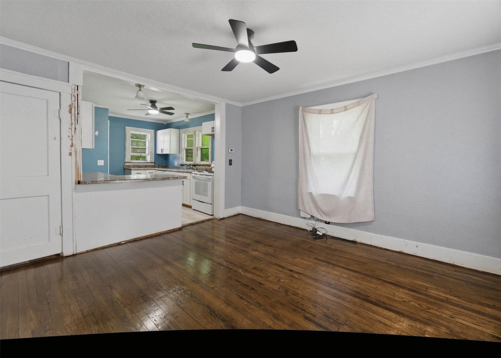 3401 E 29th Street Property Photo 6