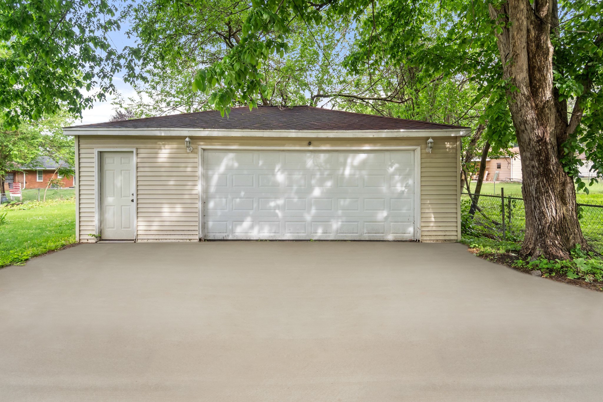 1725 Grand Avenue Property Photo 26