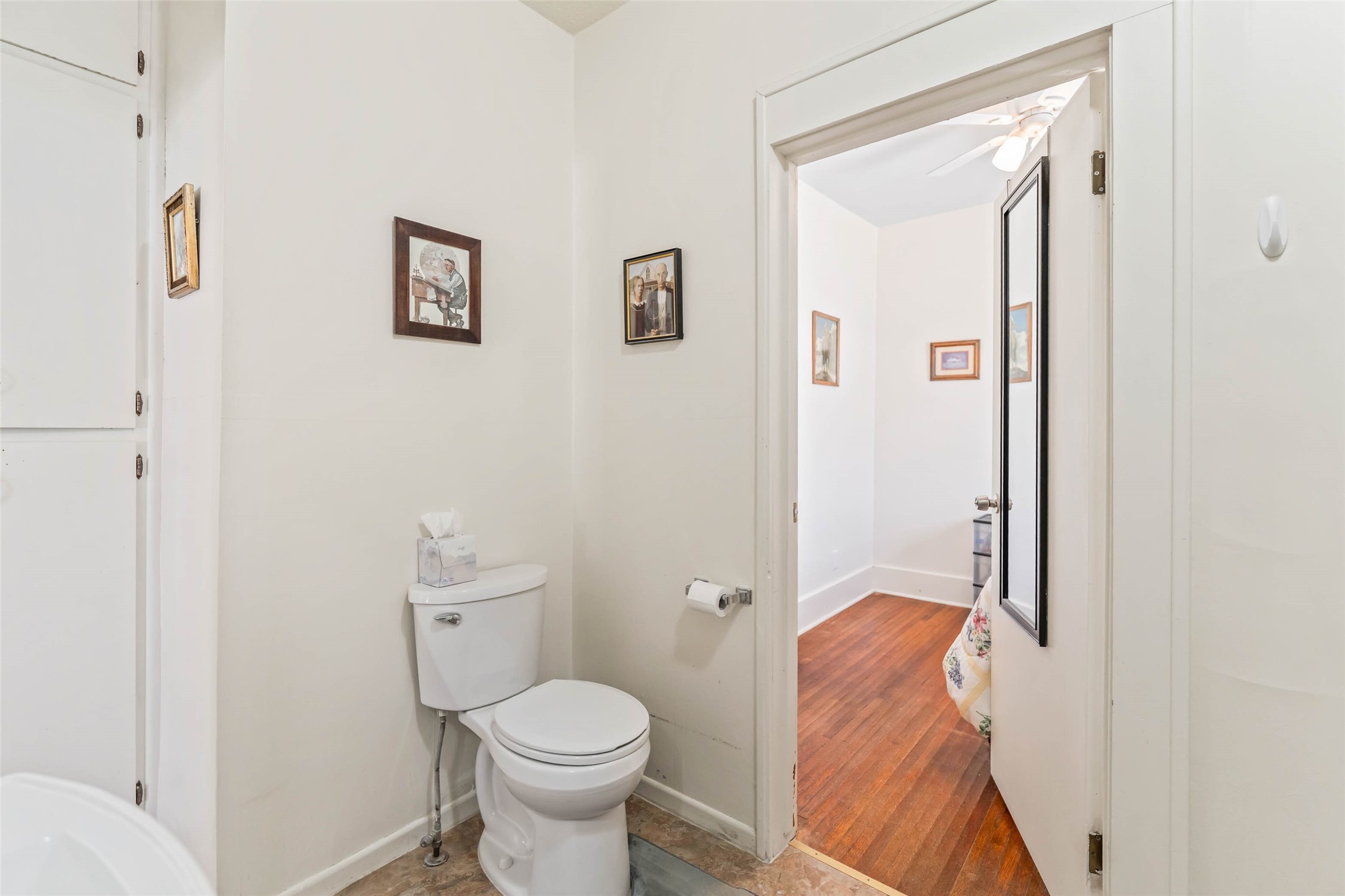 211 E Washington Street Property Photo 21