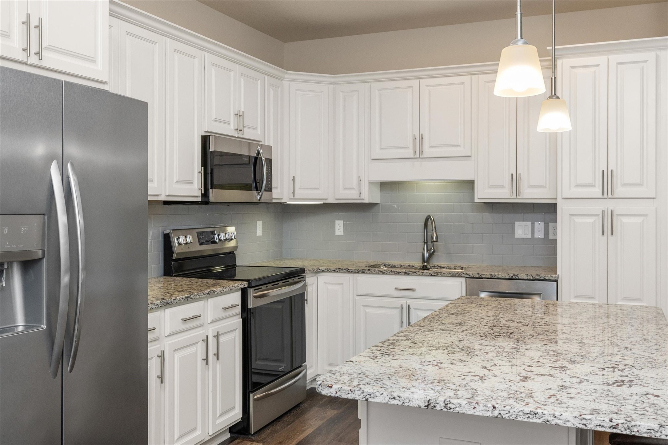9001 Windsor Parkway 313 Property Photo 16