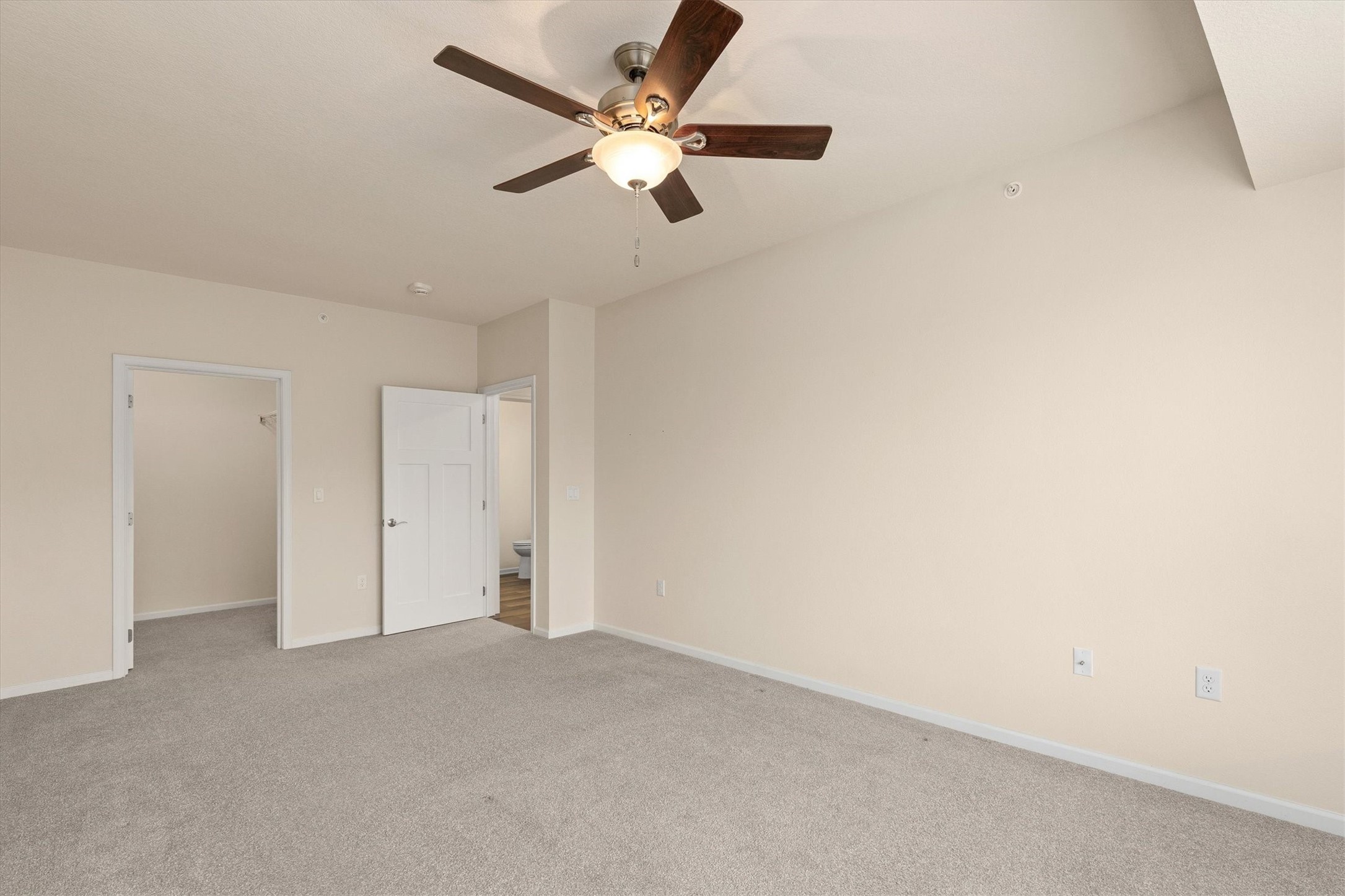 9001 Windsor Parkway 313 Property Photo 22