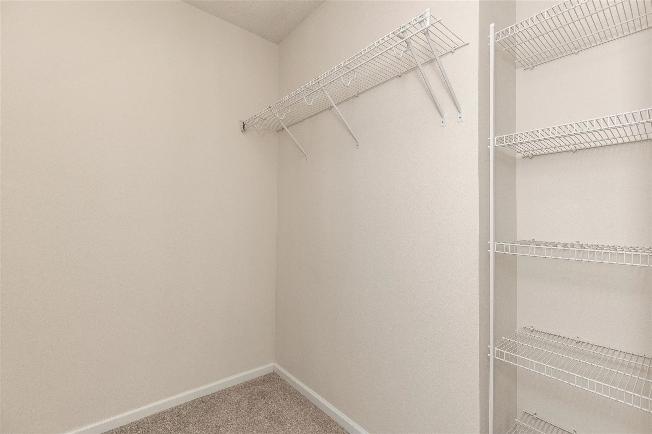 9001 Windsor Parkway 313 Property Photo 27