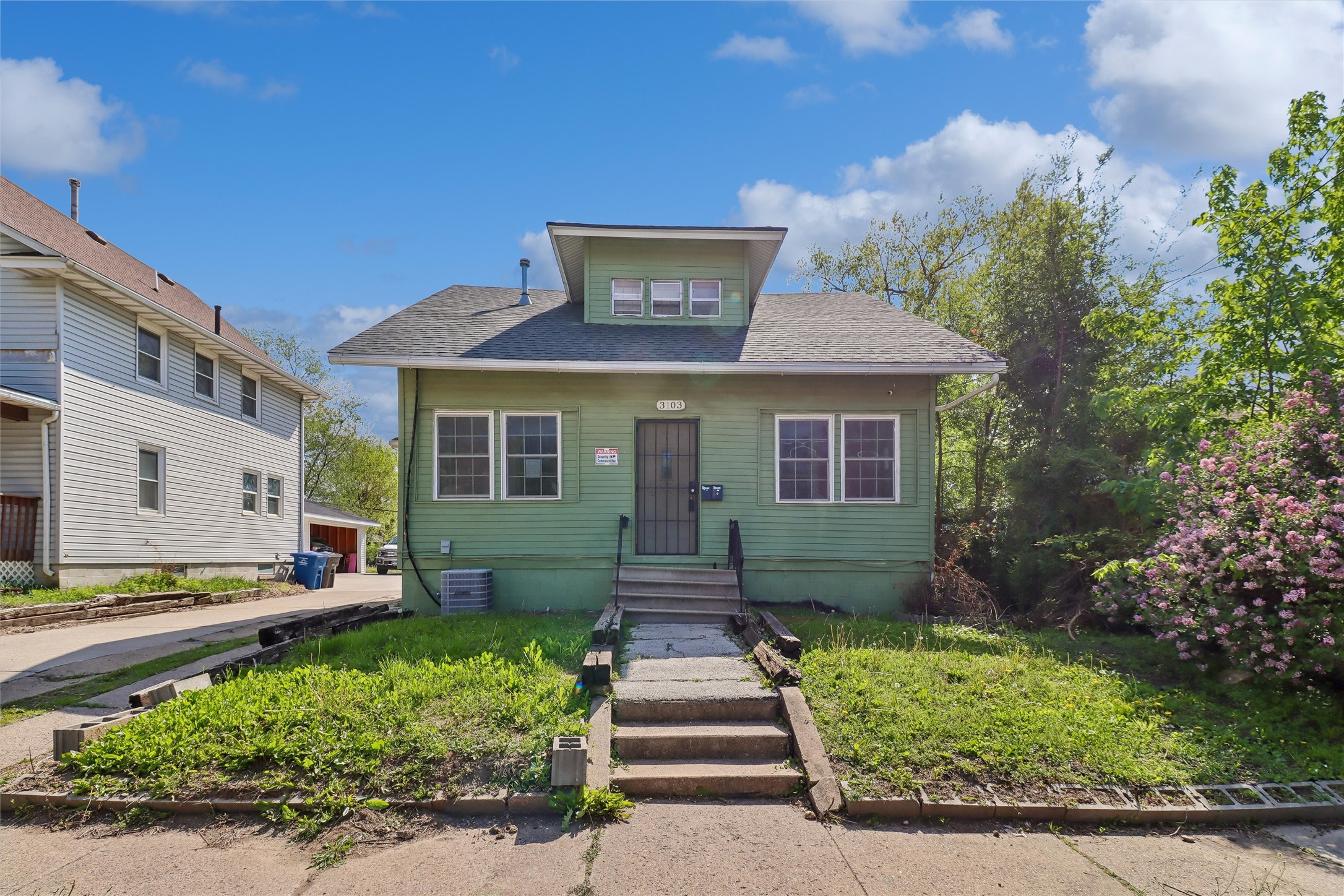 3103 1st Street Property Photo 1