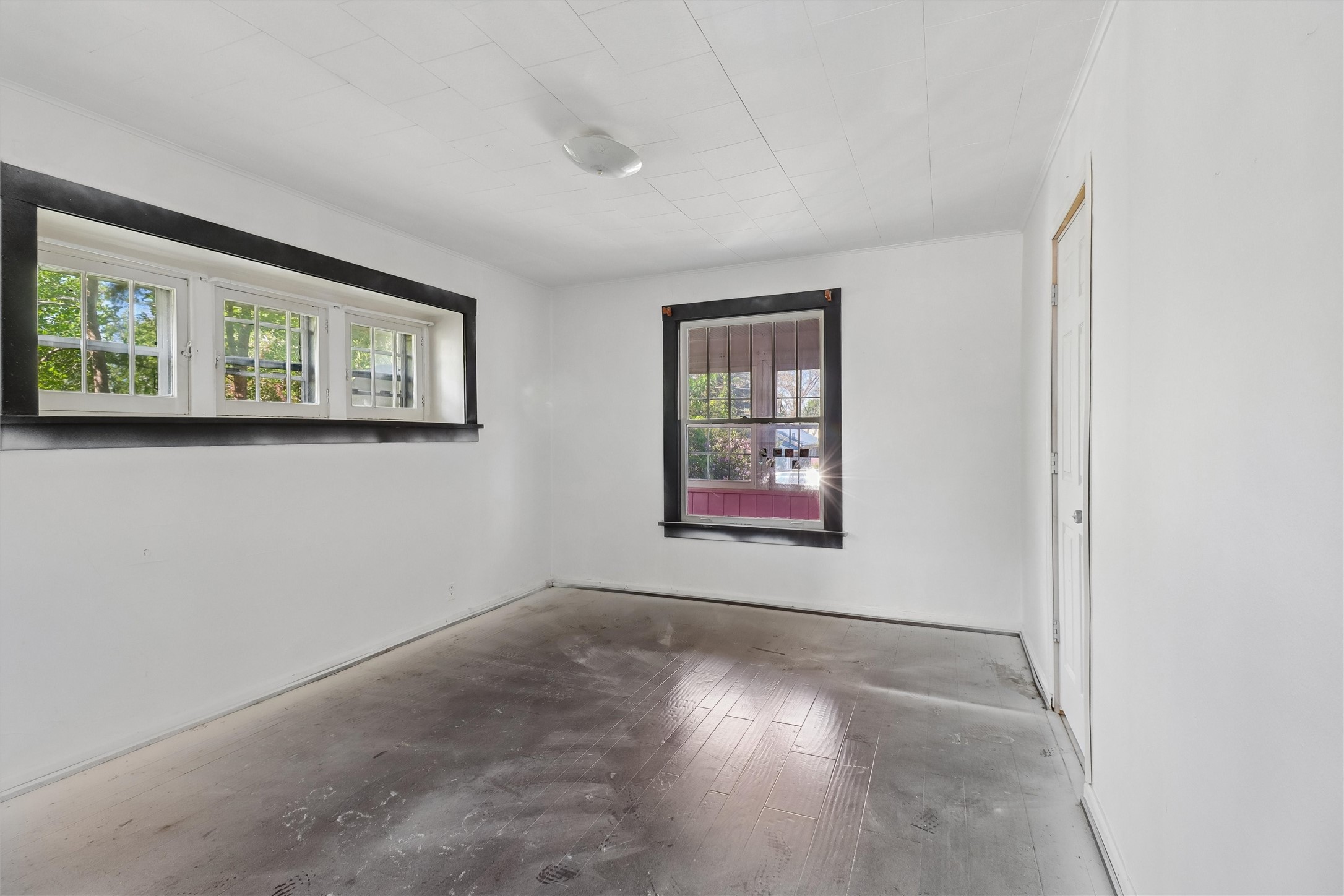 3103 1st Street Property Photo 6