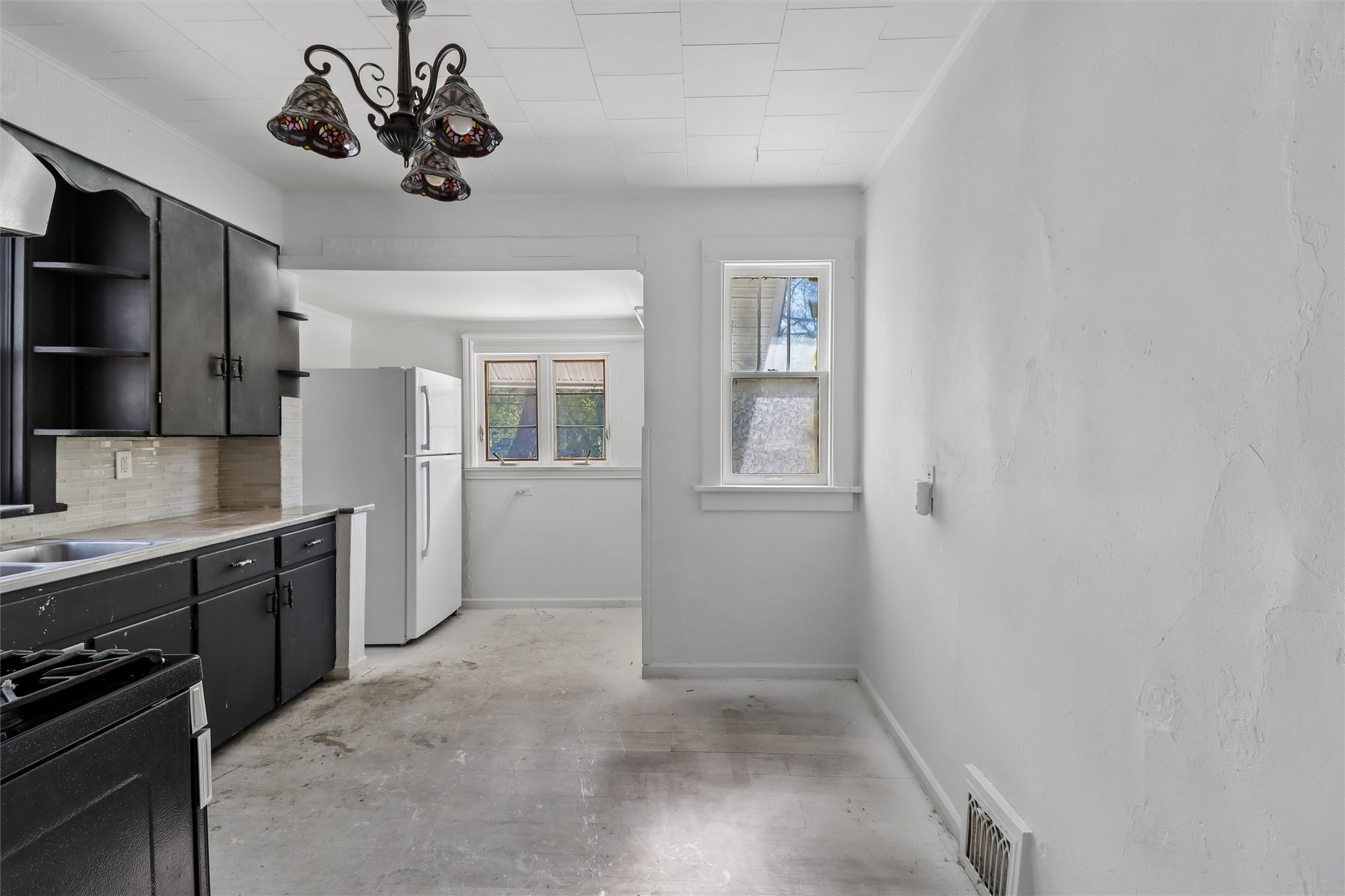 3103 1st Street Property Photo 9