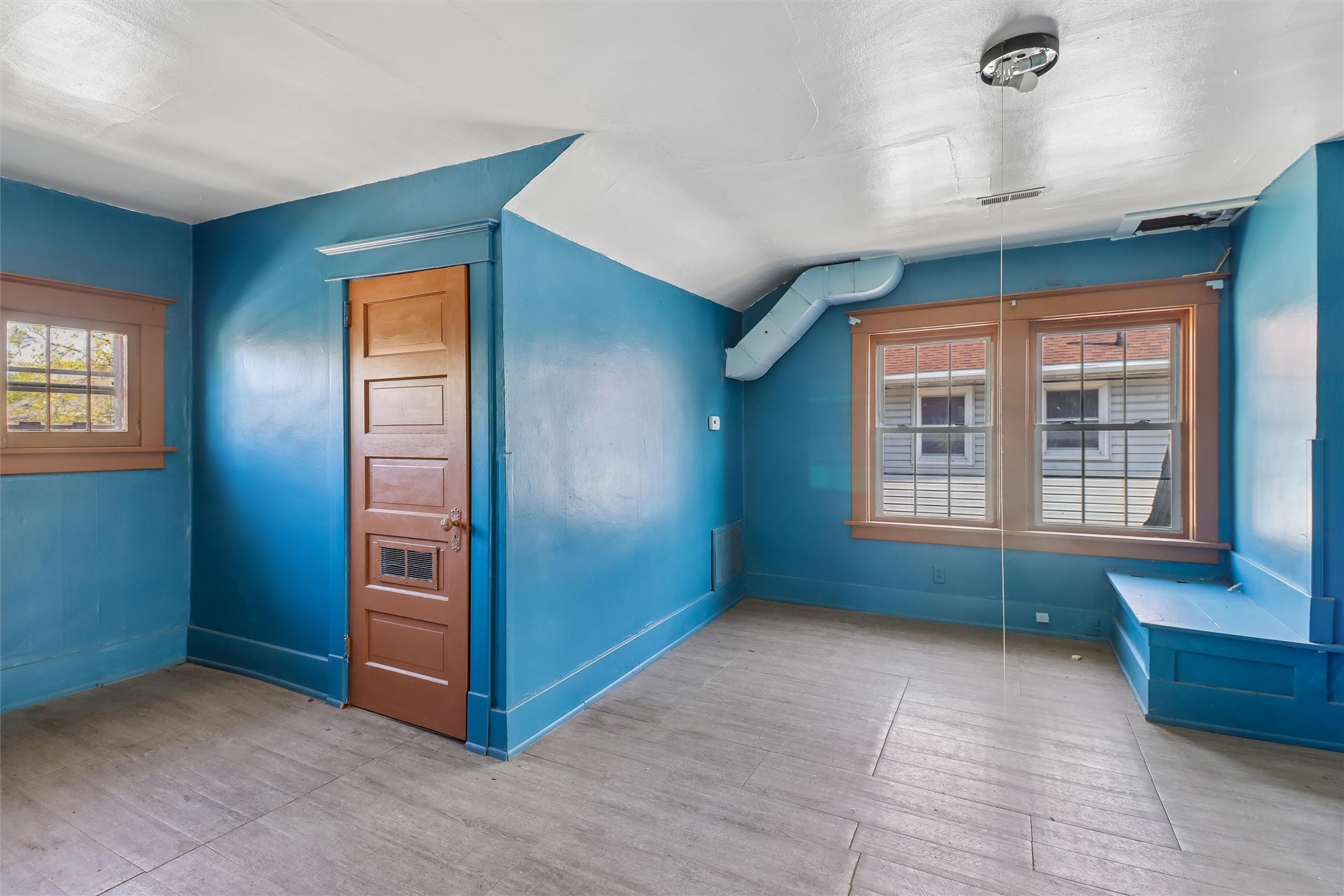 3103 1st Street Property Photo 12