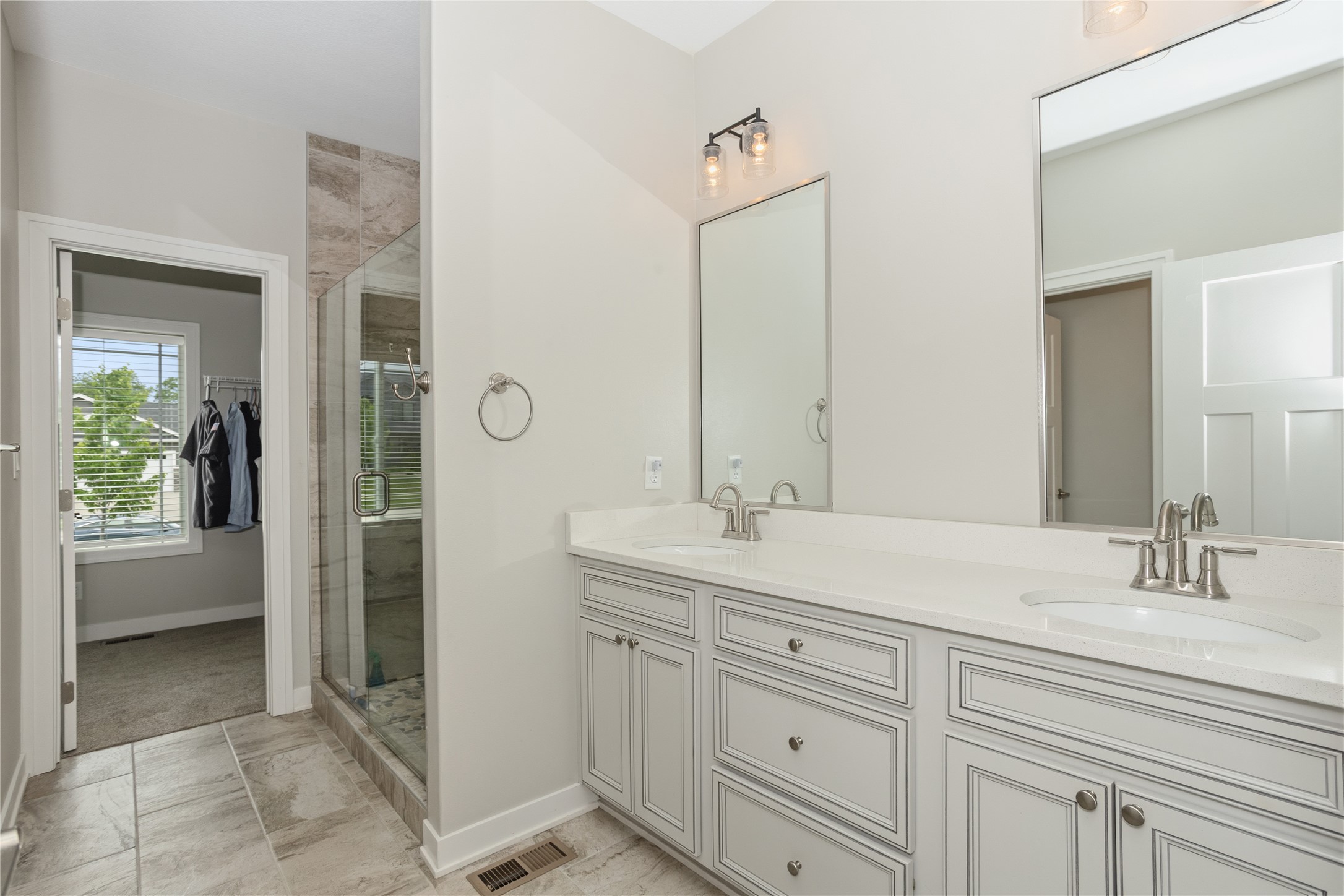 10922 Westport Drive Property Photo 16
