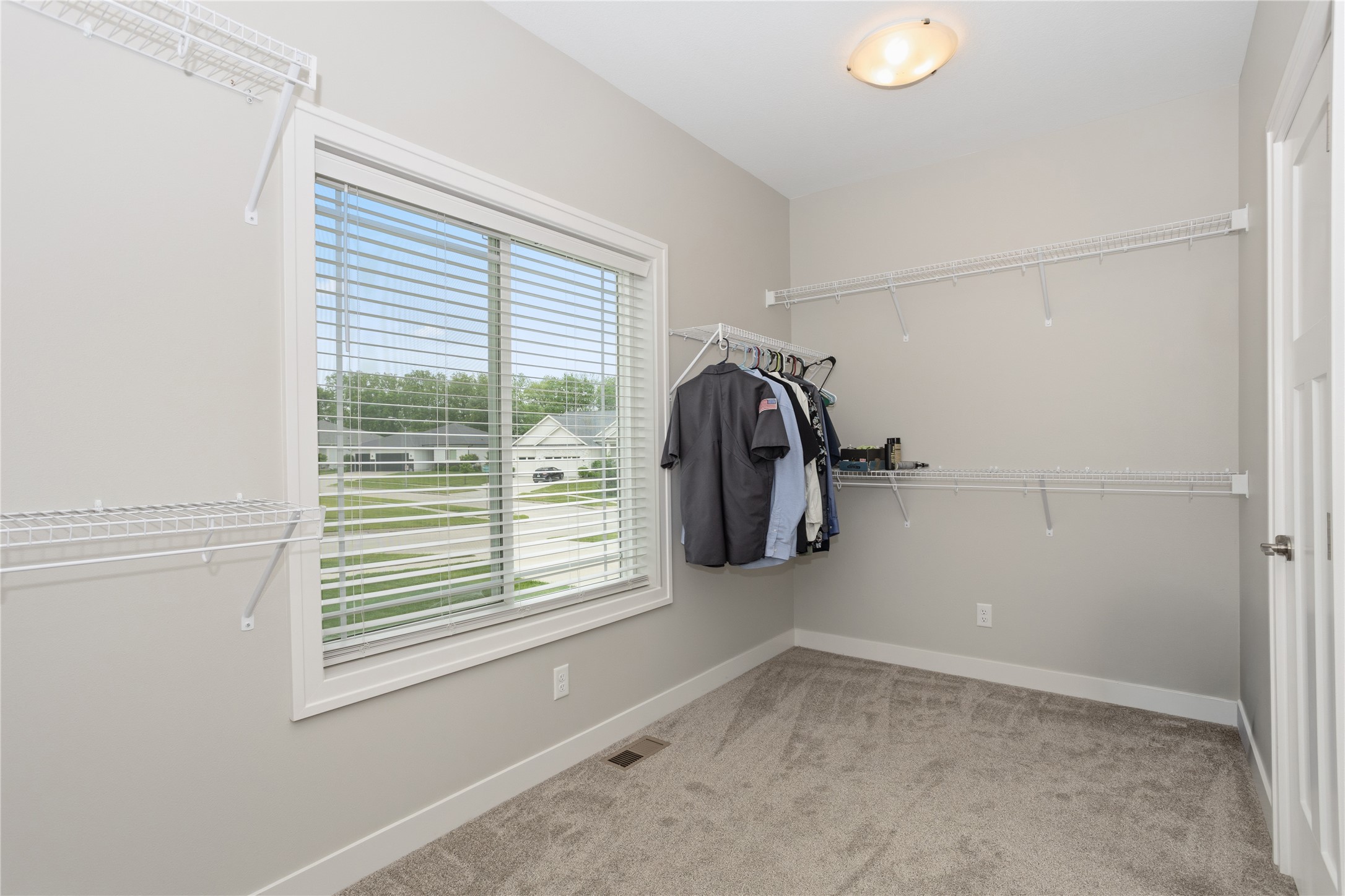 10922 Westport Drive Property Photo 18