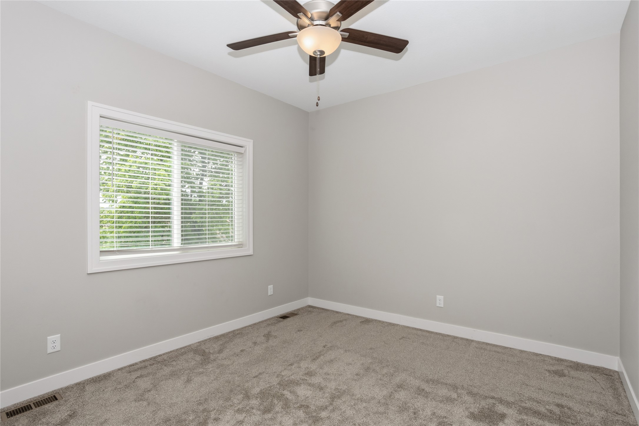 10922 Westport Drive Property Photo 20