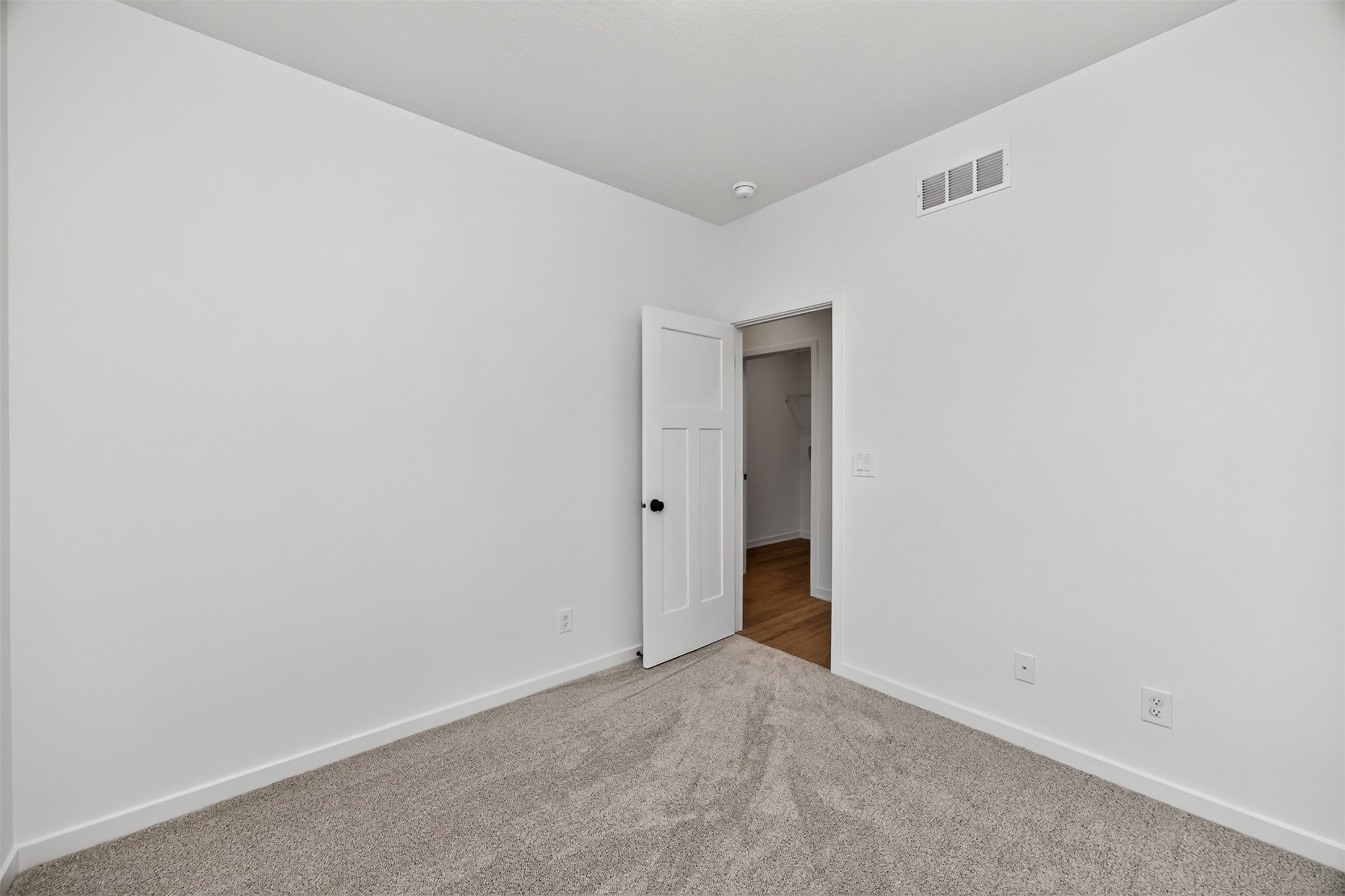1052 Nw Macarthur Lane Property Photo 21