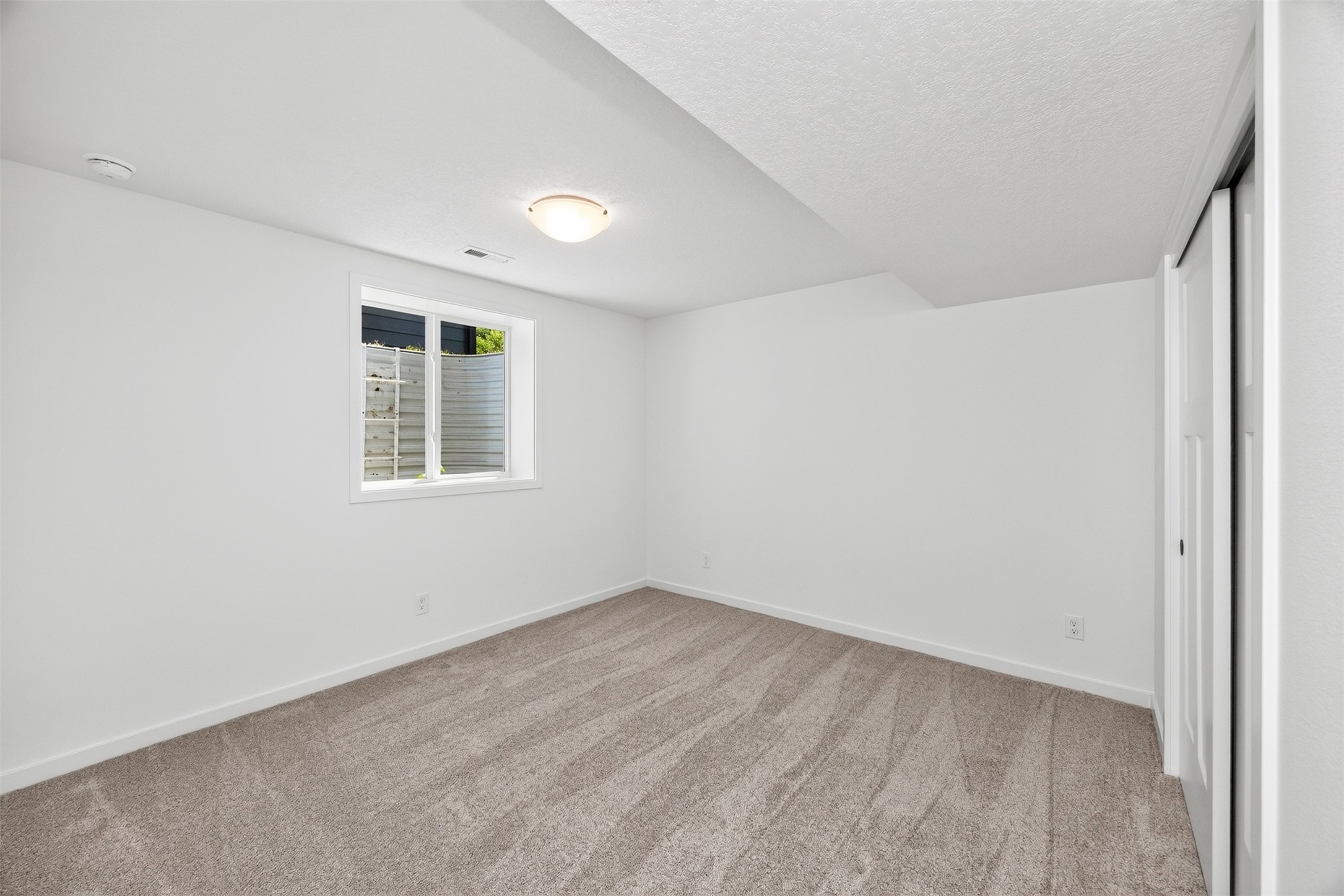 1052 Nw Macarthur Lane Property Photo 32
