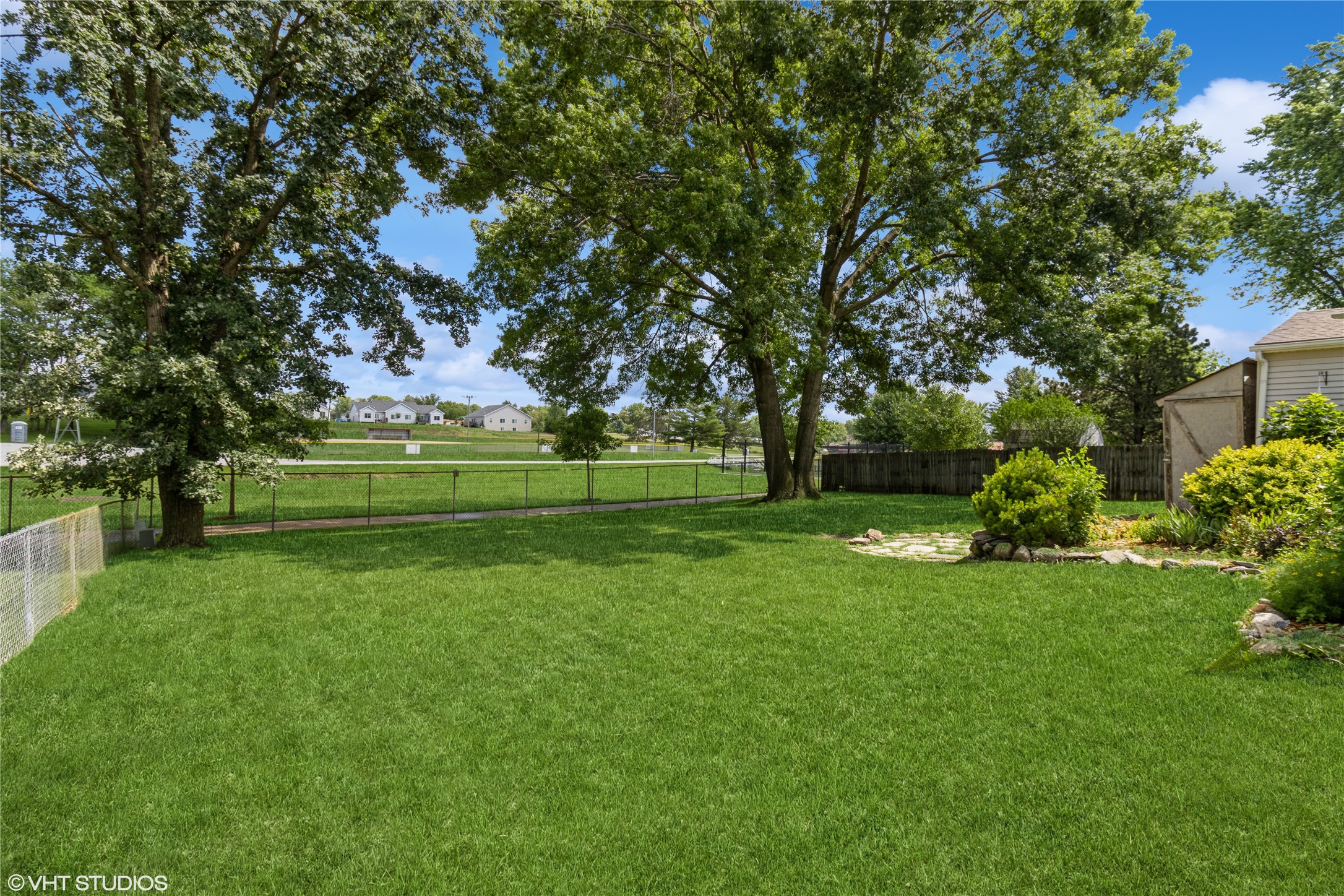 805 Parkview Lane Property Photo 17