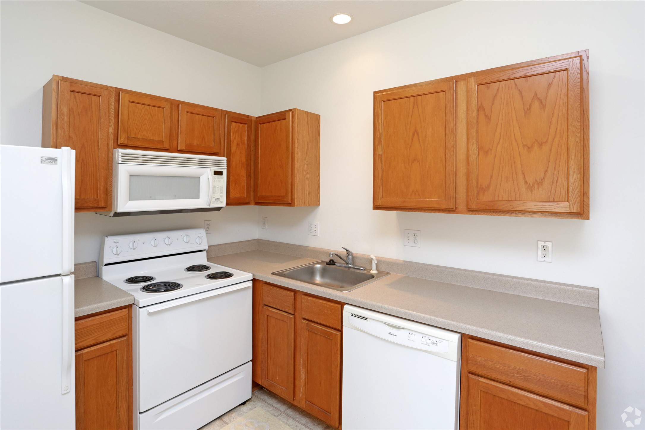 1209 Mayfield Drive Property Photo 12