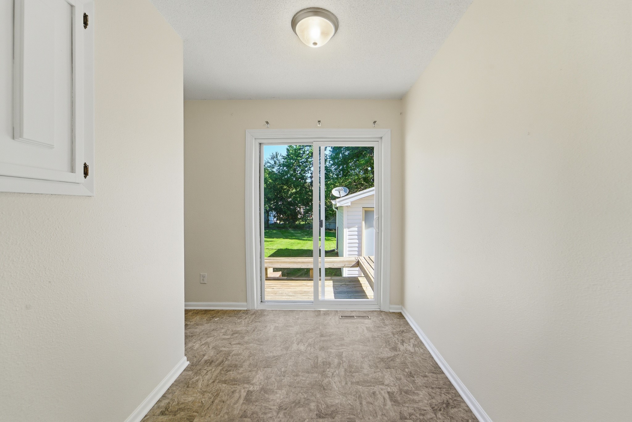1516 E Jefferson Avenue Property Photo 12