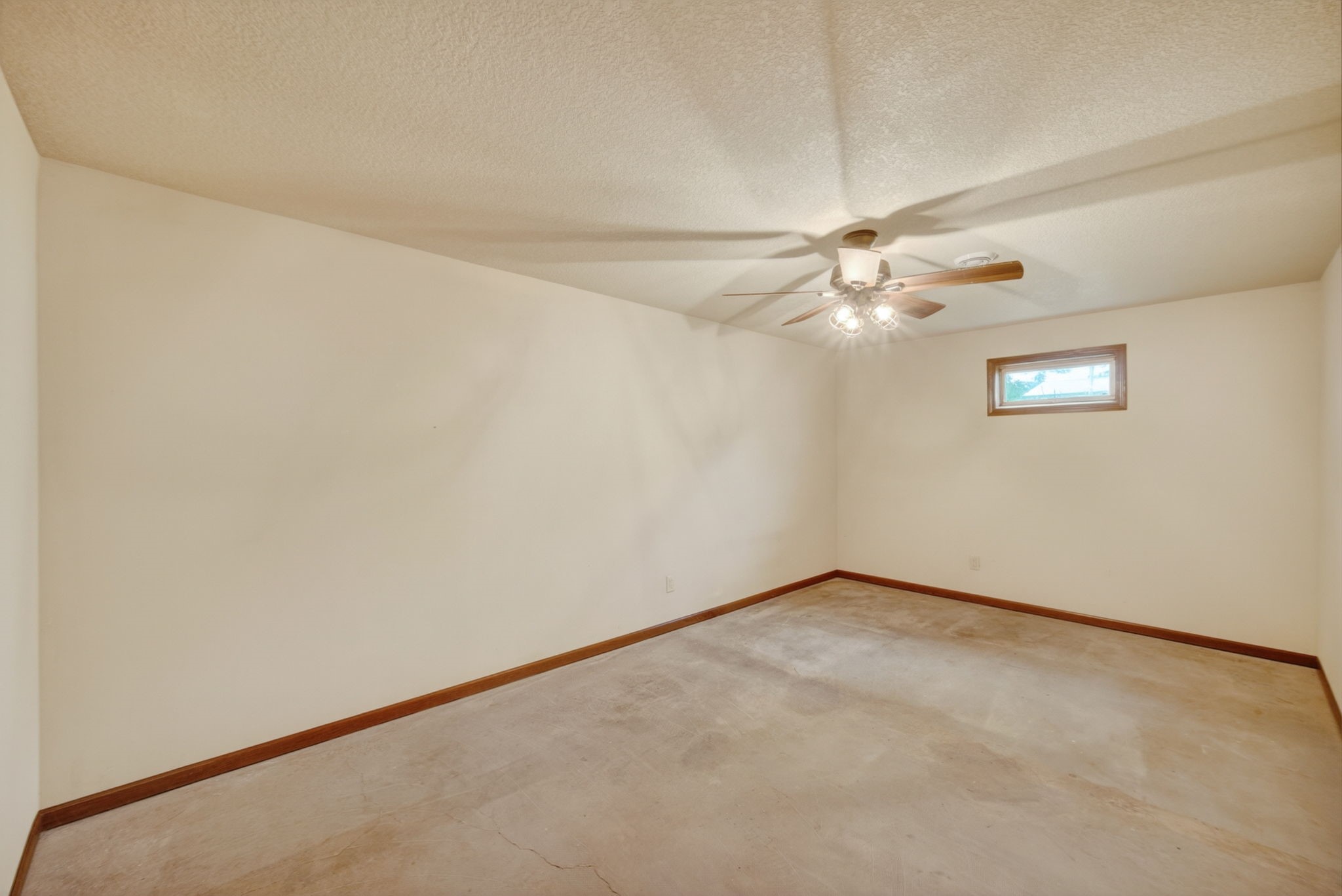 1018 North Street Property Photo 16