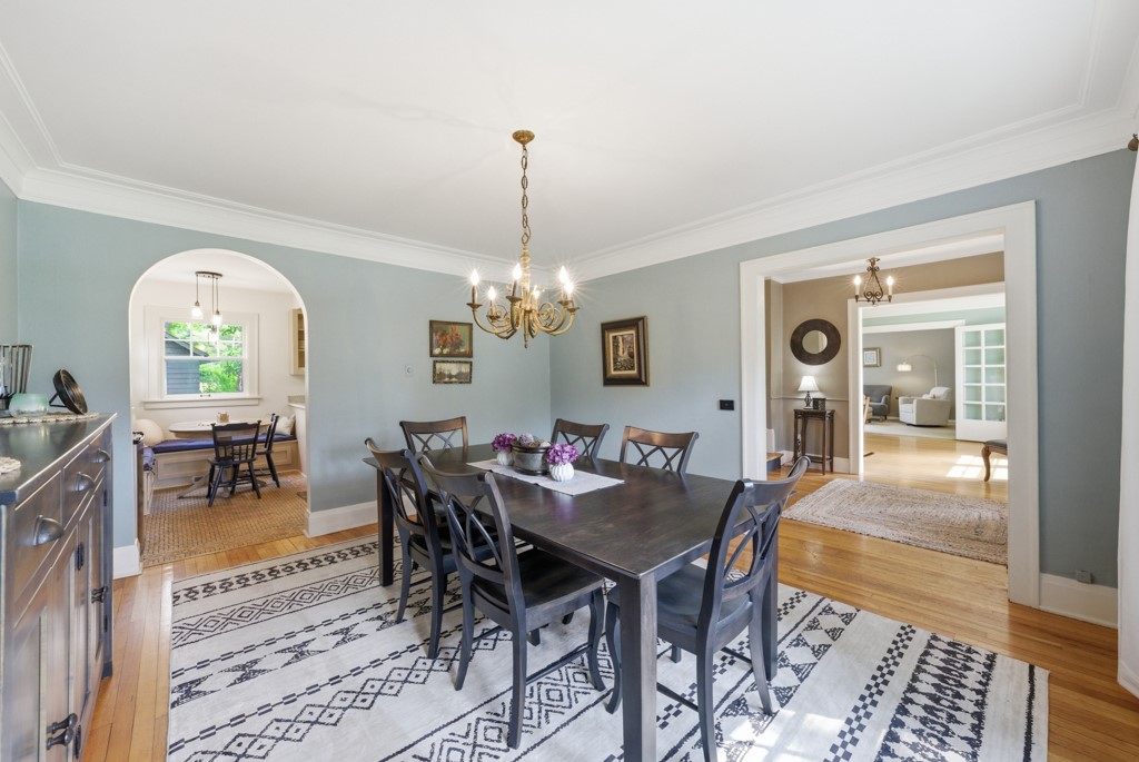 413 38th Place Property Photo 16